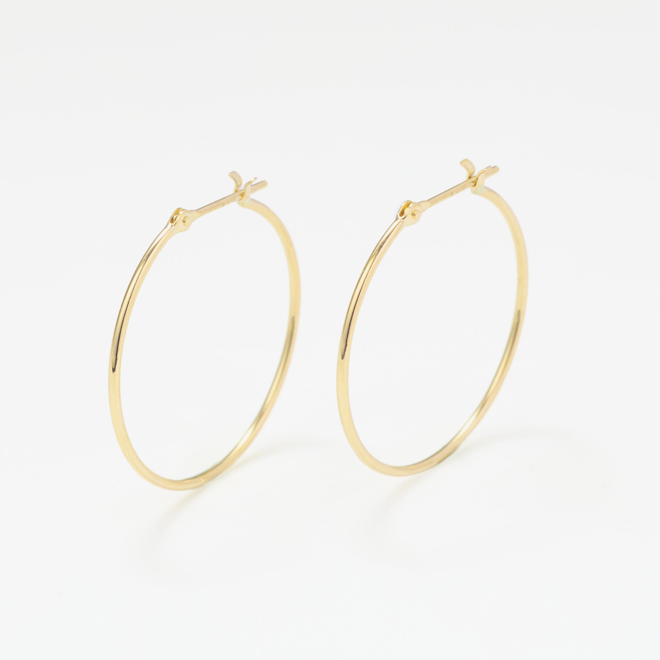 K18 イエローゴールド フープ ピアス（25mm） – Milluflora | ミル