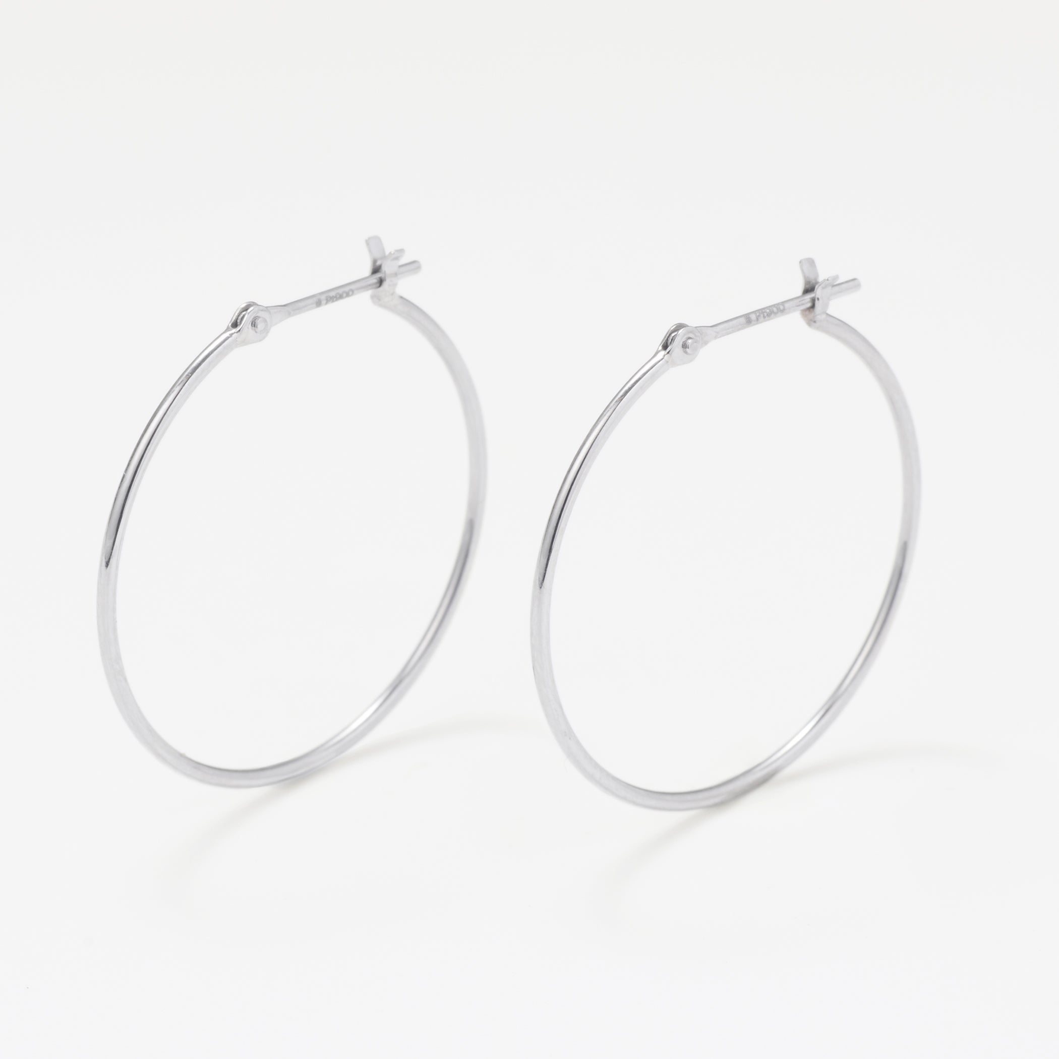 プラチナ フープ ピアス(30mm)