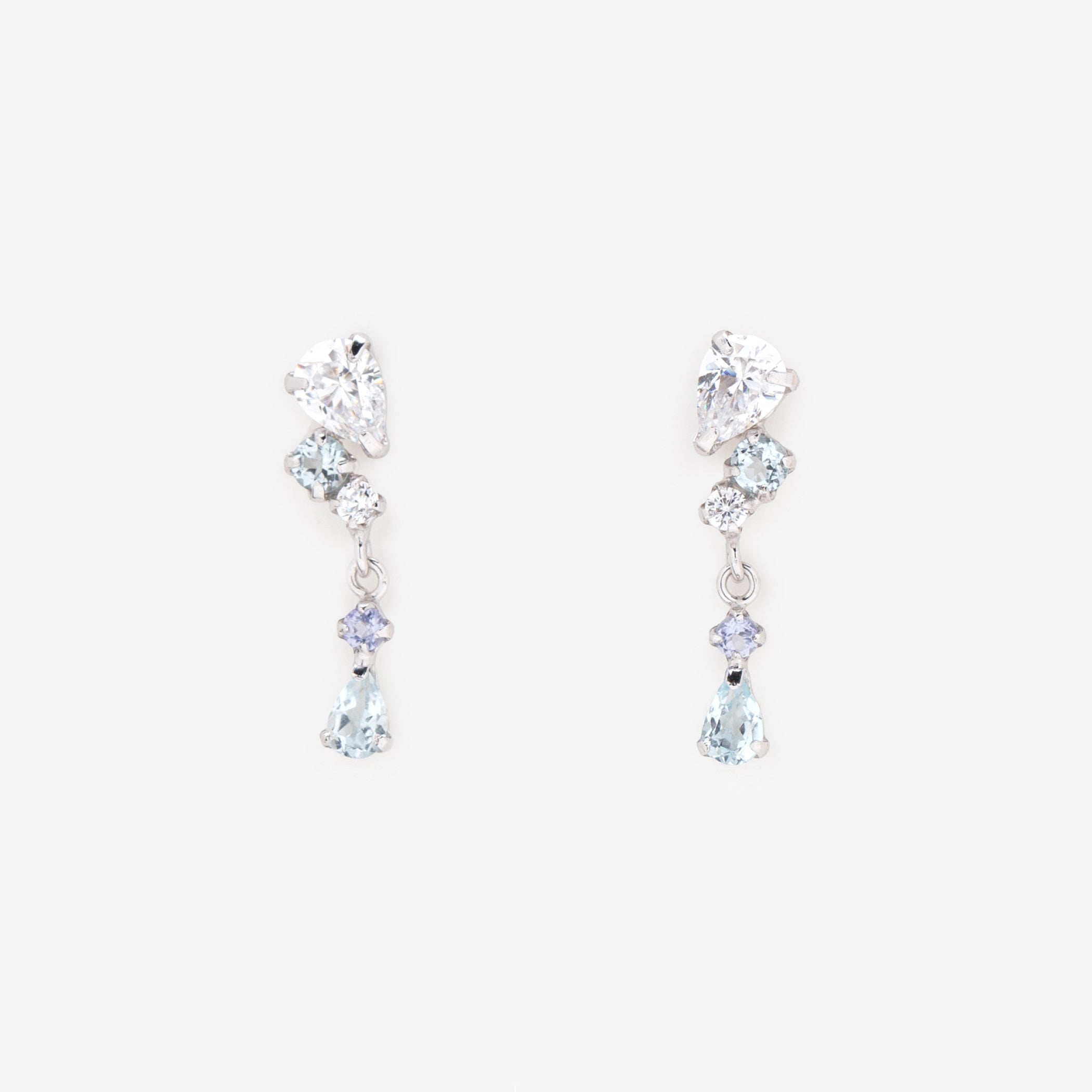 11月誕生石 K10 ホワイトゴールド ブルートパーズ ピアス – Milluflora 