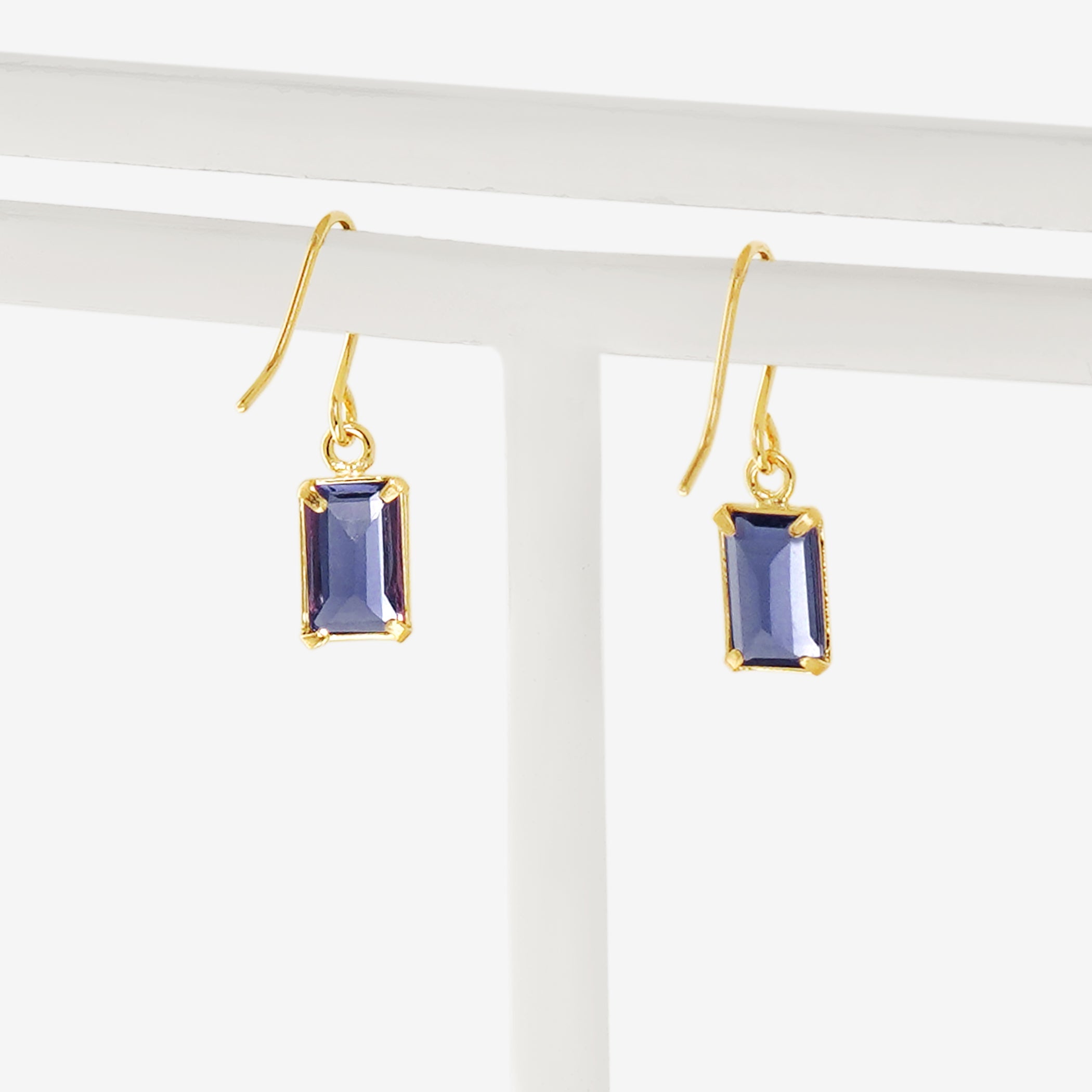 K18 イエローゴールド アイオライト フック ピアス