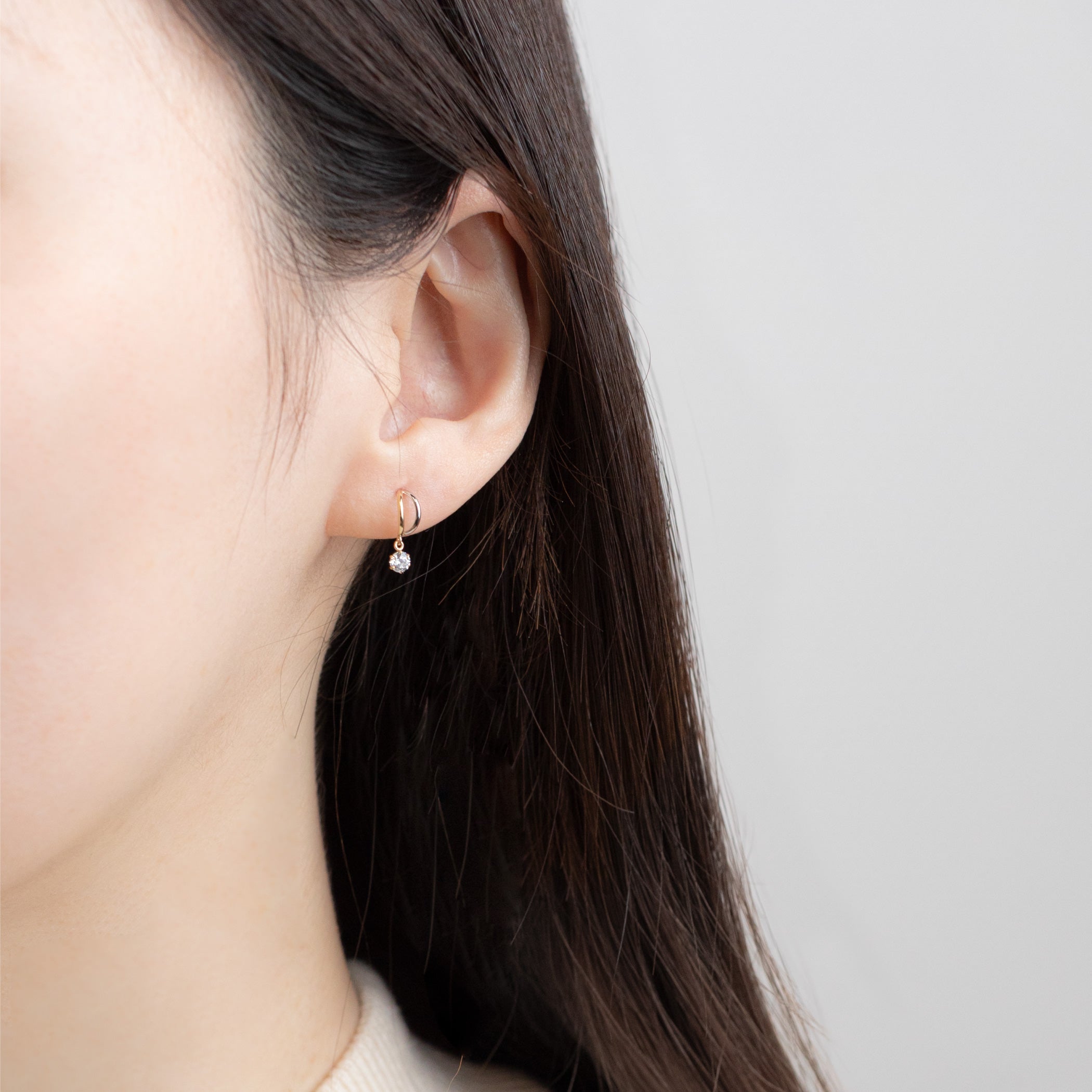 K10 イエローゴールド/プラチナ キュービックジルコニア ピアス