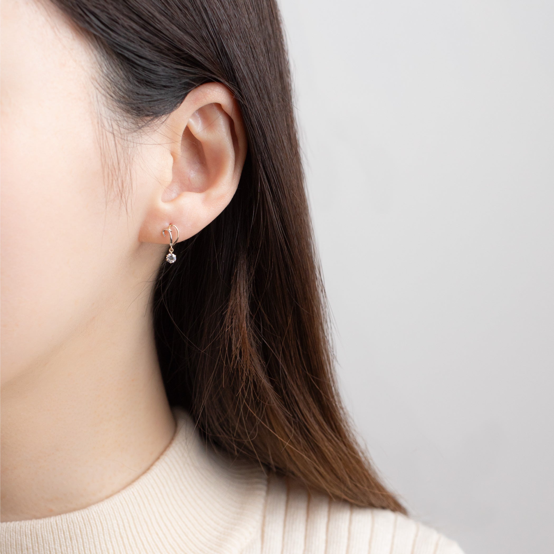 K10 イエローゴールド/プラチナ キュービックジルコニア ピアス