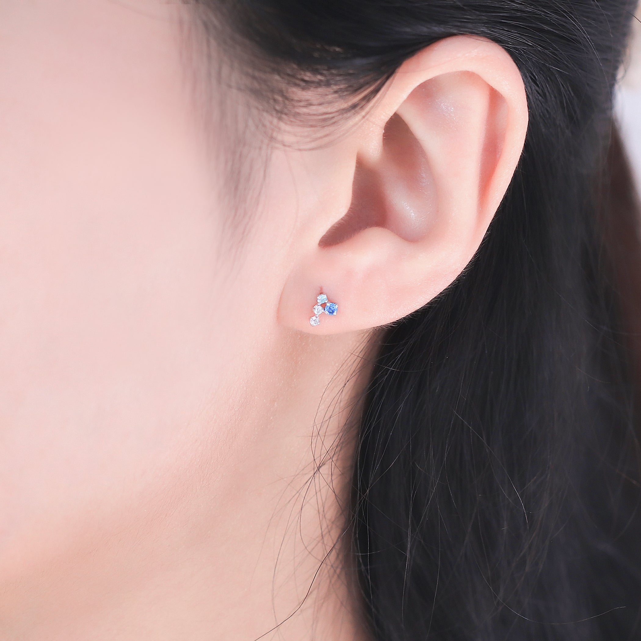 K10 ホワイトゴールド キュービックジルコニア ピアス