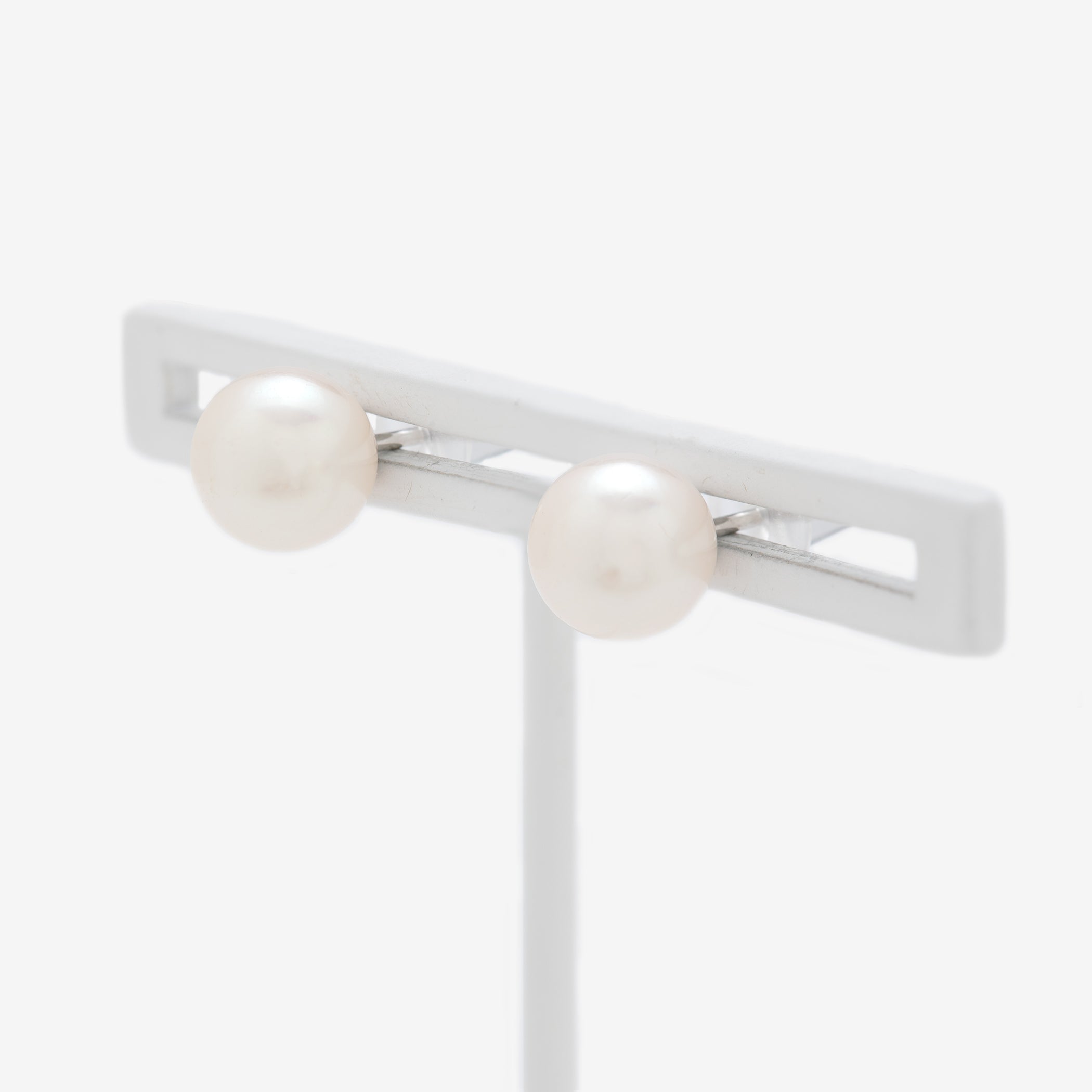 6月誕生石 プラチナ あこや真珠 ピアス(6.5-7.0mm)