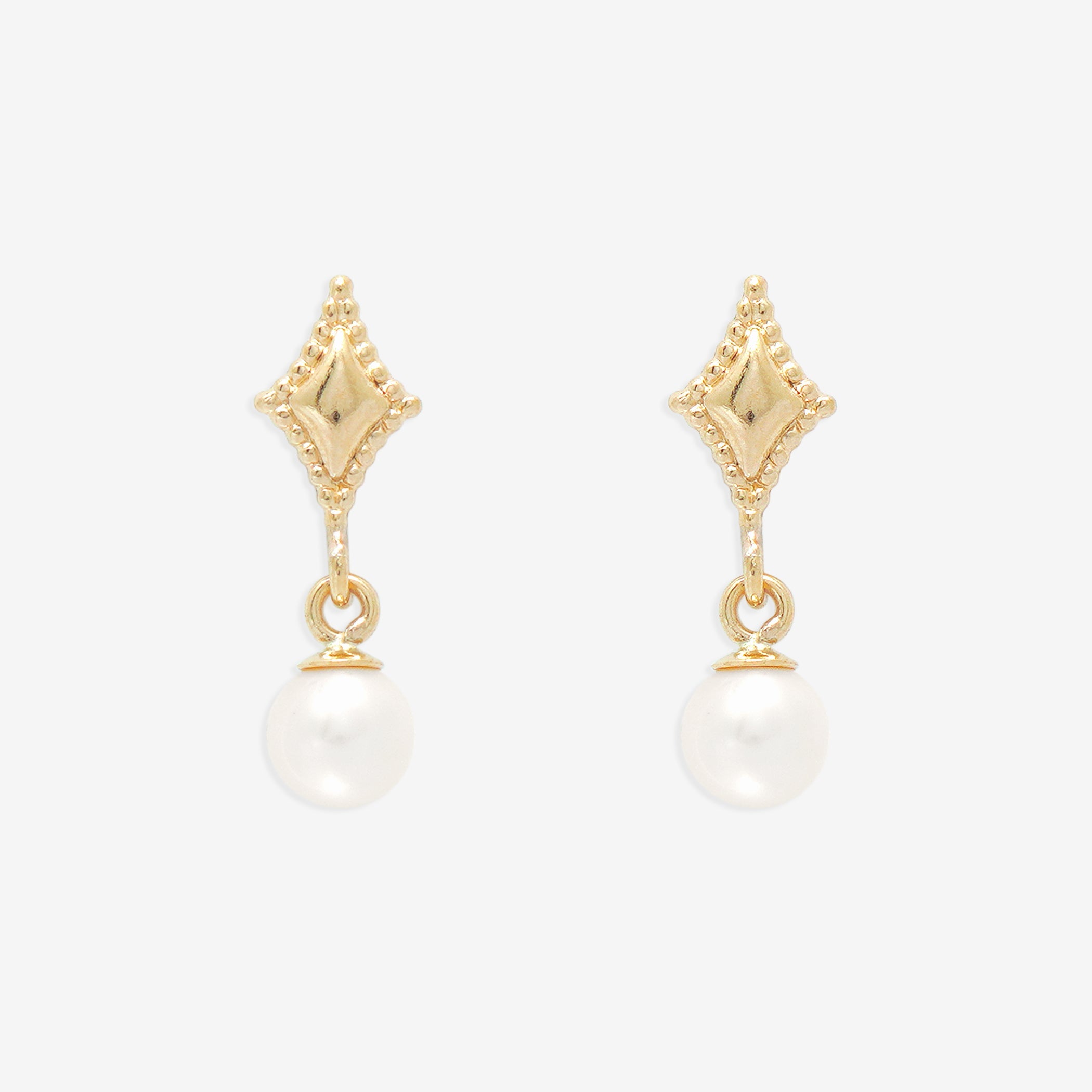 6月誕生石 K18 イエローゴールド 淡水パール ピアス – Milluflora