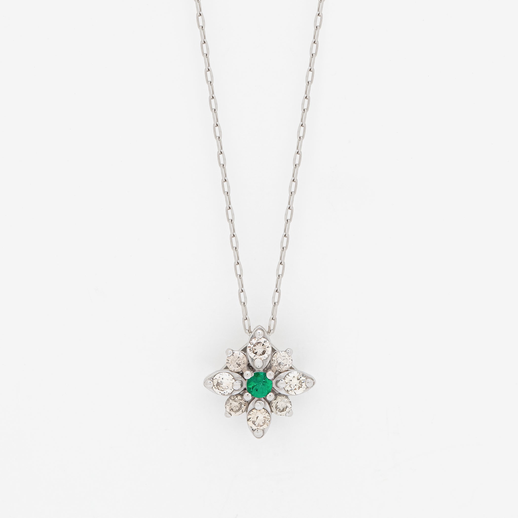 エメラルドネックレス エメラルド プラチナ 850 ダイヤモンド 幸運