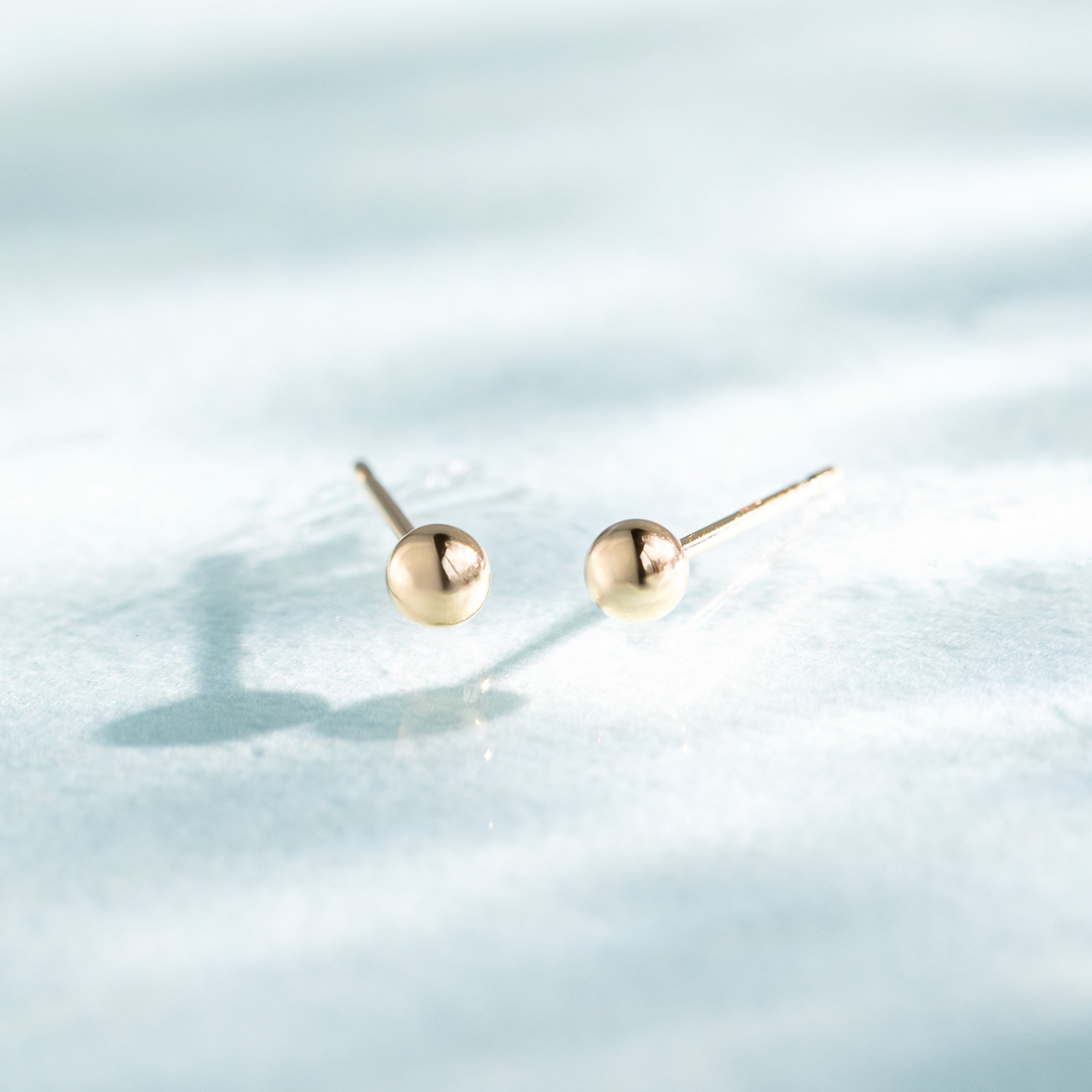 K18 イエローゴールド 丸玉 ピアス(3mm)