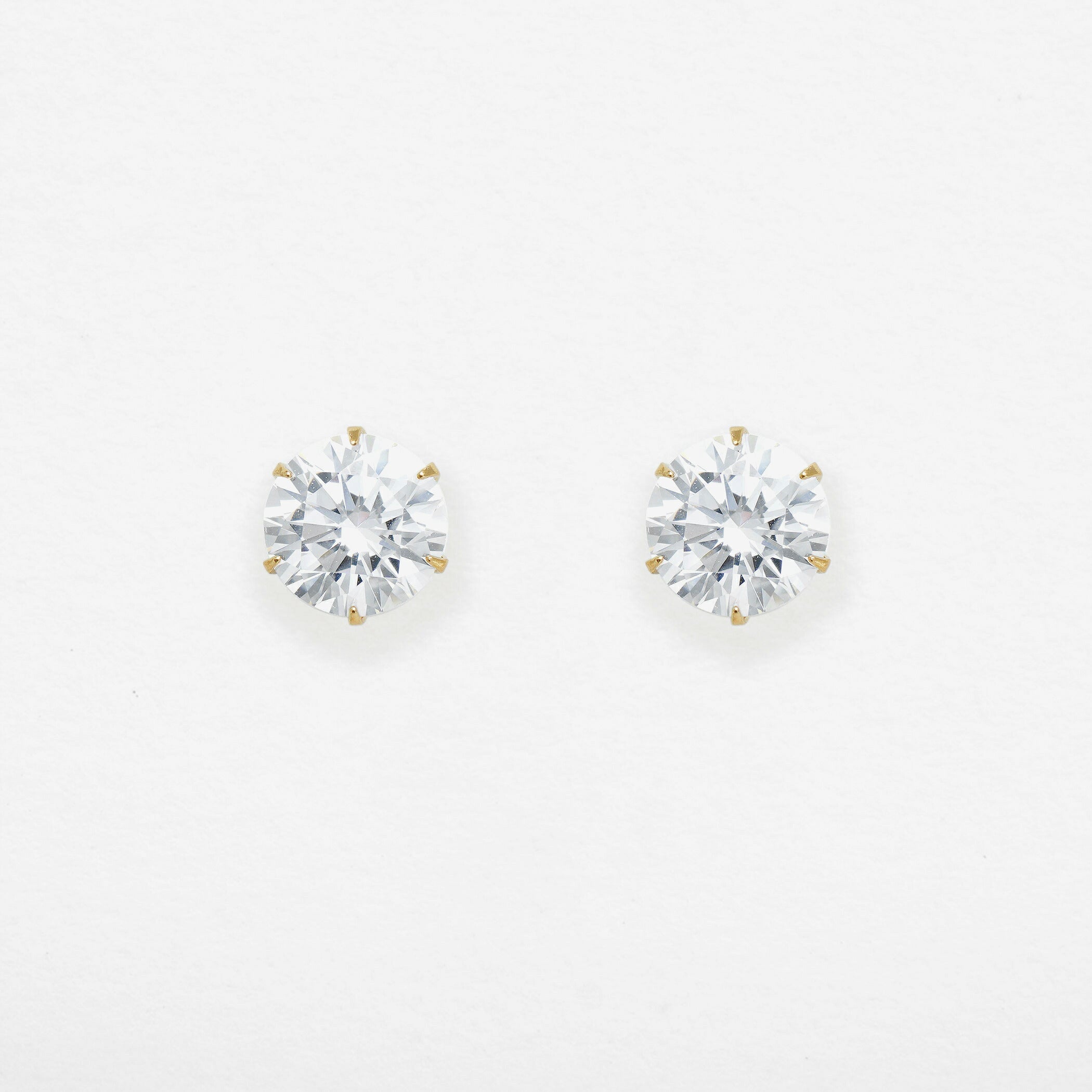 K18 イエローゴールド キュービックジルコニア ピアス(5mm)