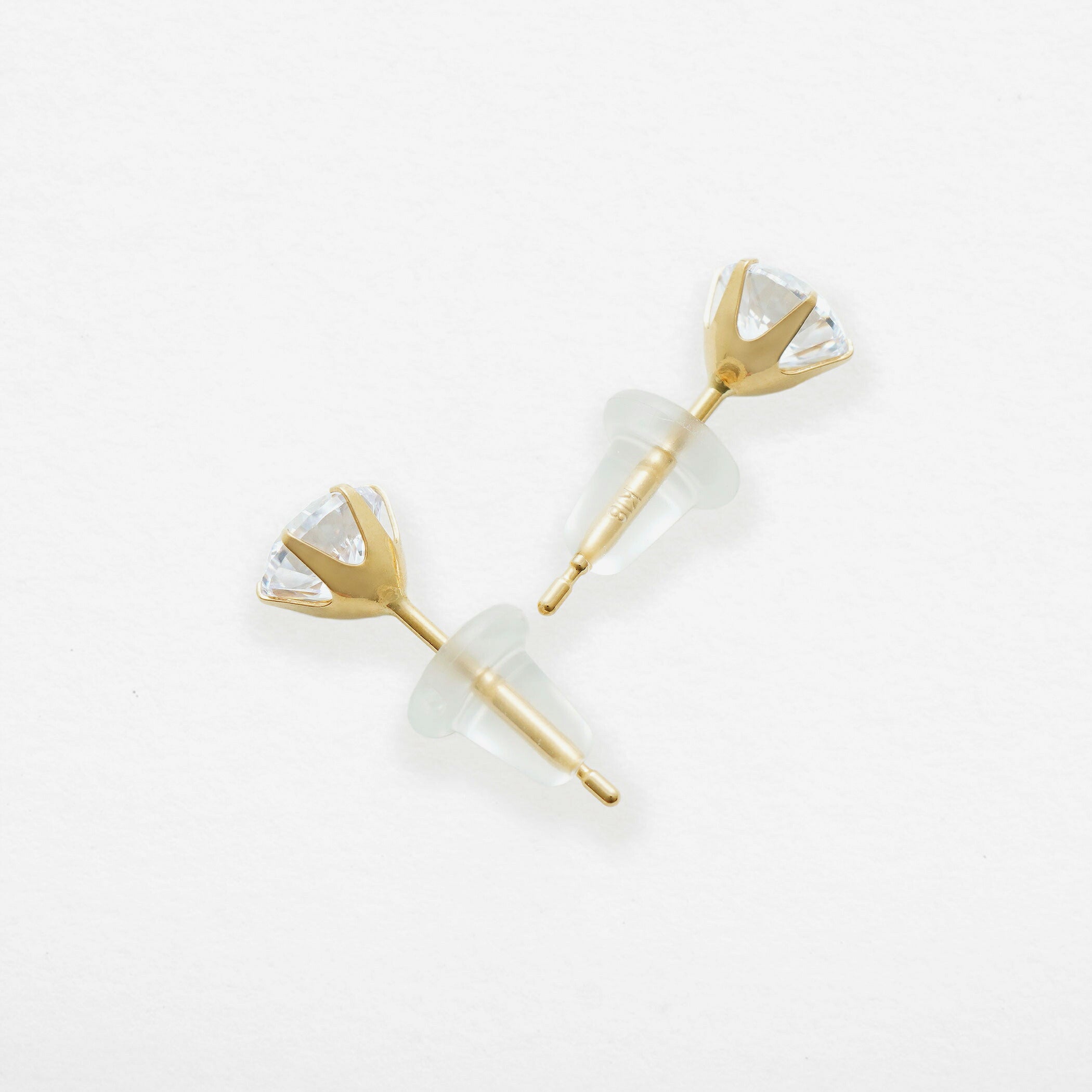 K18 イエローゴールド キュービックジルコニア ピアス(5mm)