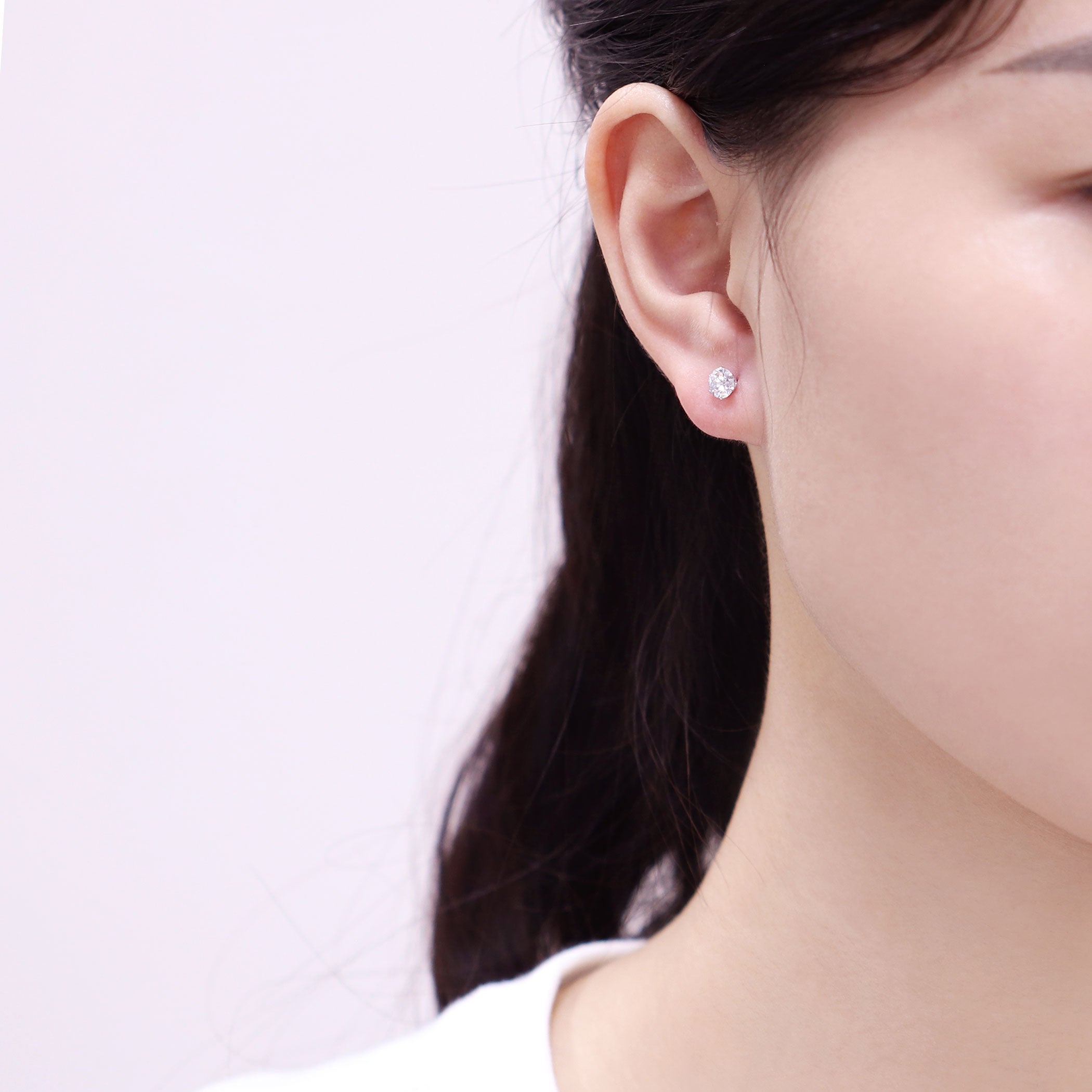 K18 ホワイトゴールド キュービックジルコニア ピアス(5mm)