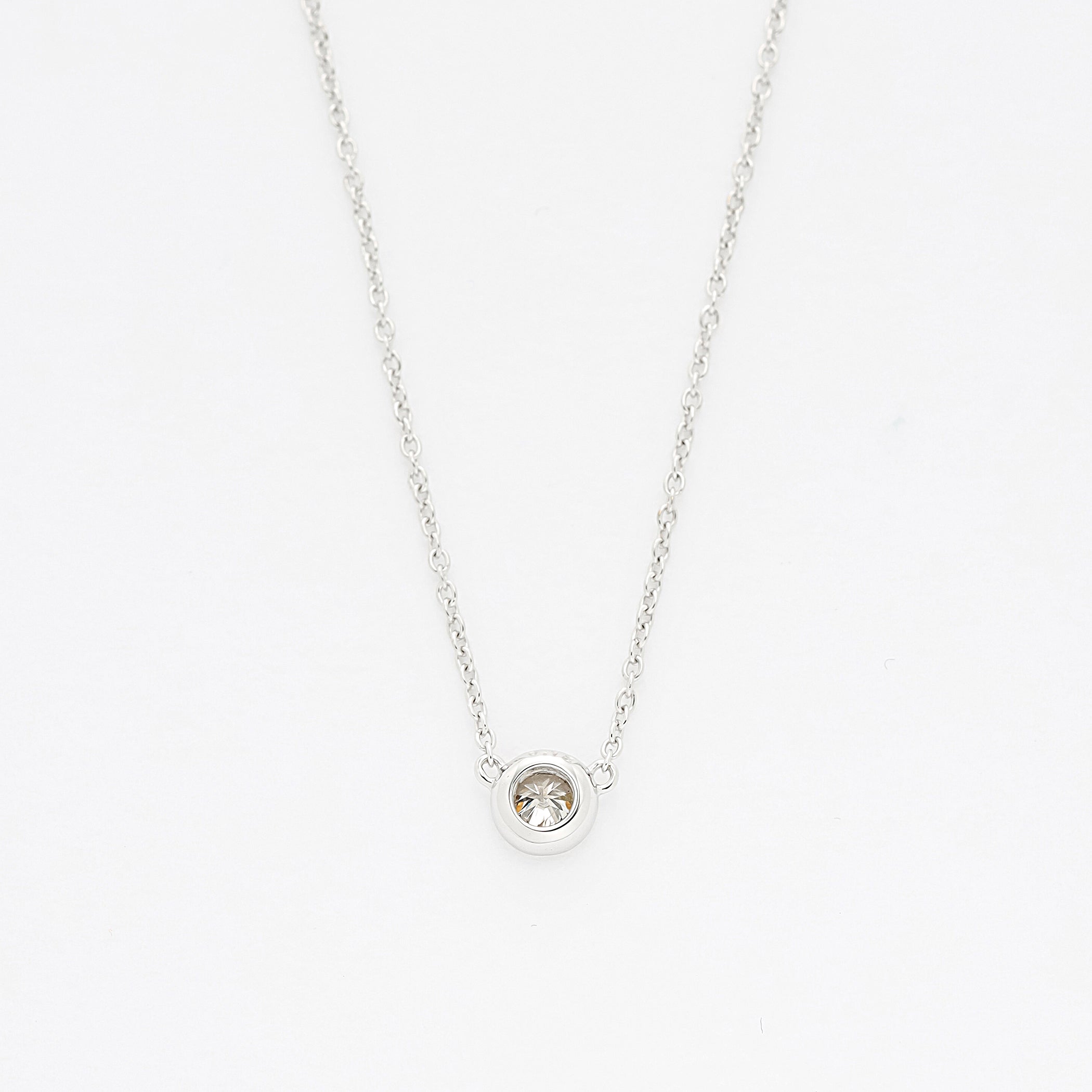 【WEB限定】K18 ホワイトゴールド ダイヤモンド ネックレス(0.12ct)