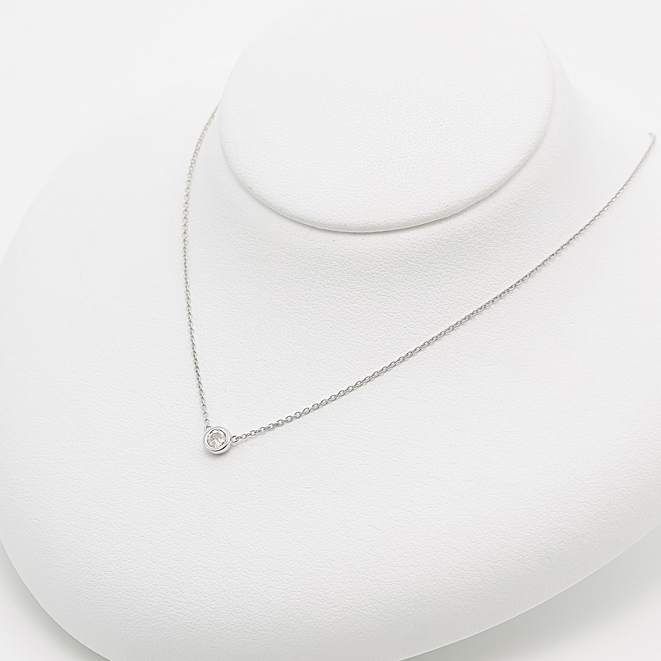 【WEB限定】K18 ホワイトゴールド ダイヤモンド ネックレス(0.12ct)