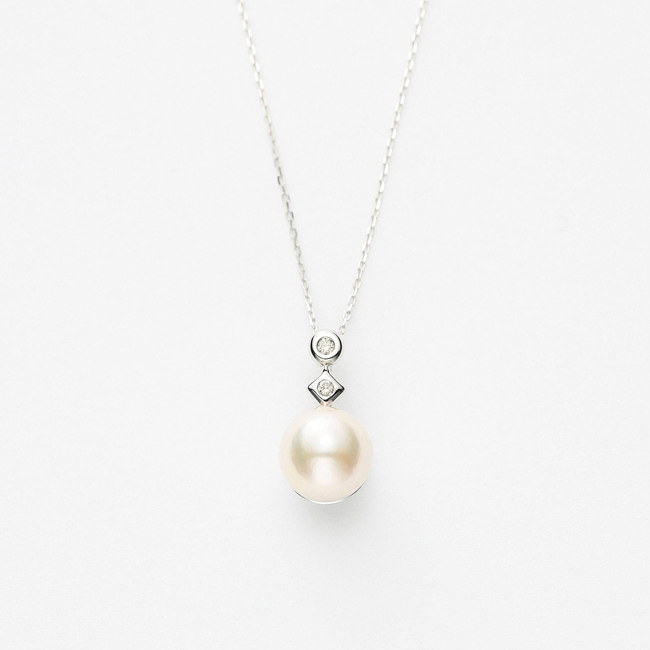 6月誕生石 K10 ホワイトゴールド あこや真珠 ネックレス – Milluflora