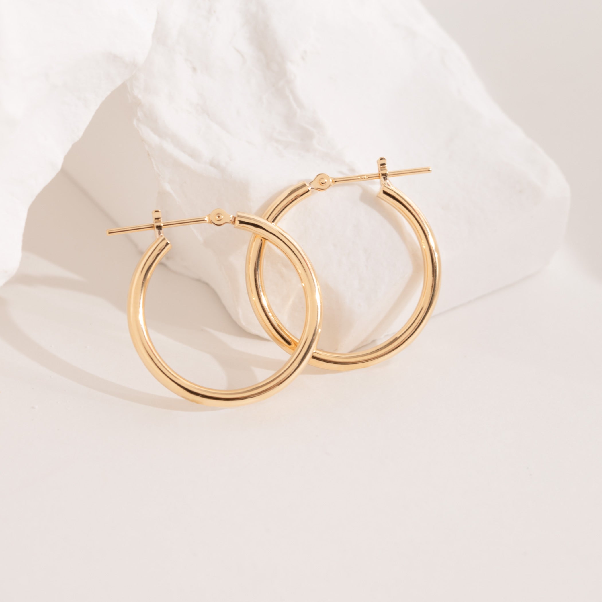 K18 イエローゴールド フープ ピアス（20mm） – Milluflora | ミル