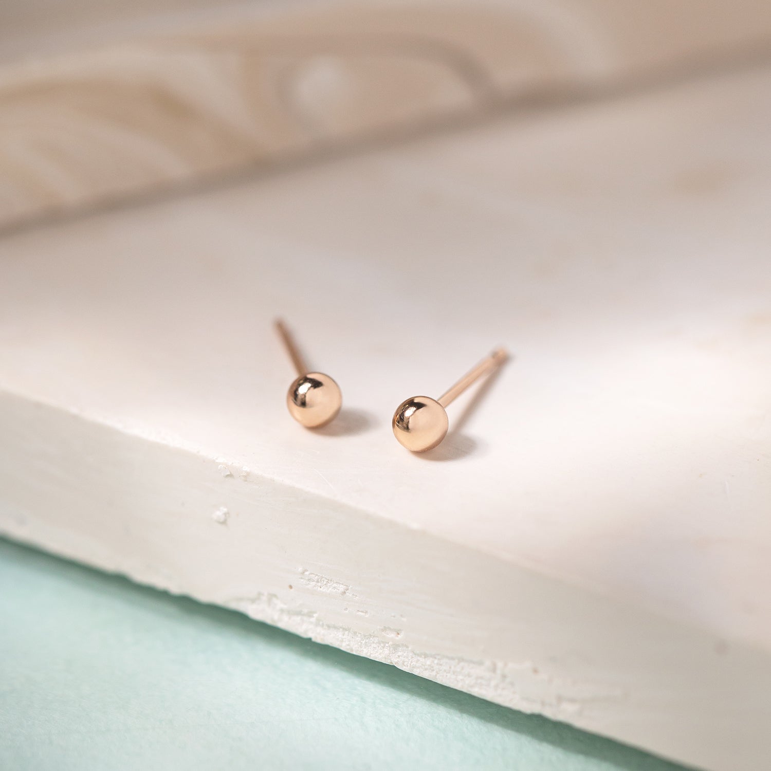 K18 ピンクゴールド 丸玉 ピアス（3mm） – Milluflora | ミルフローラ