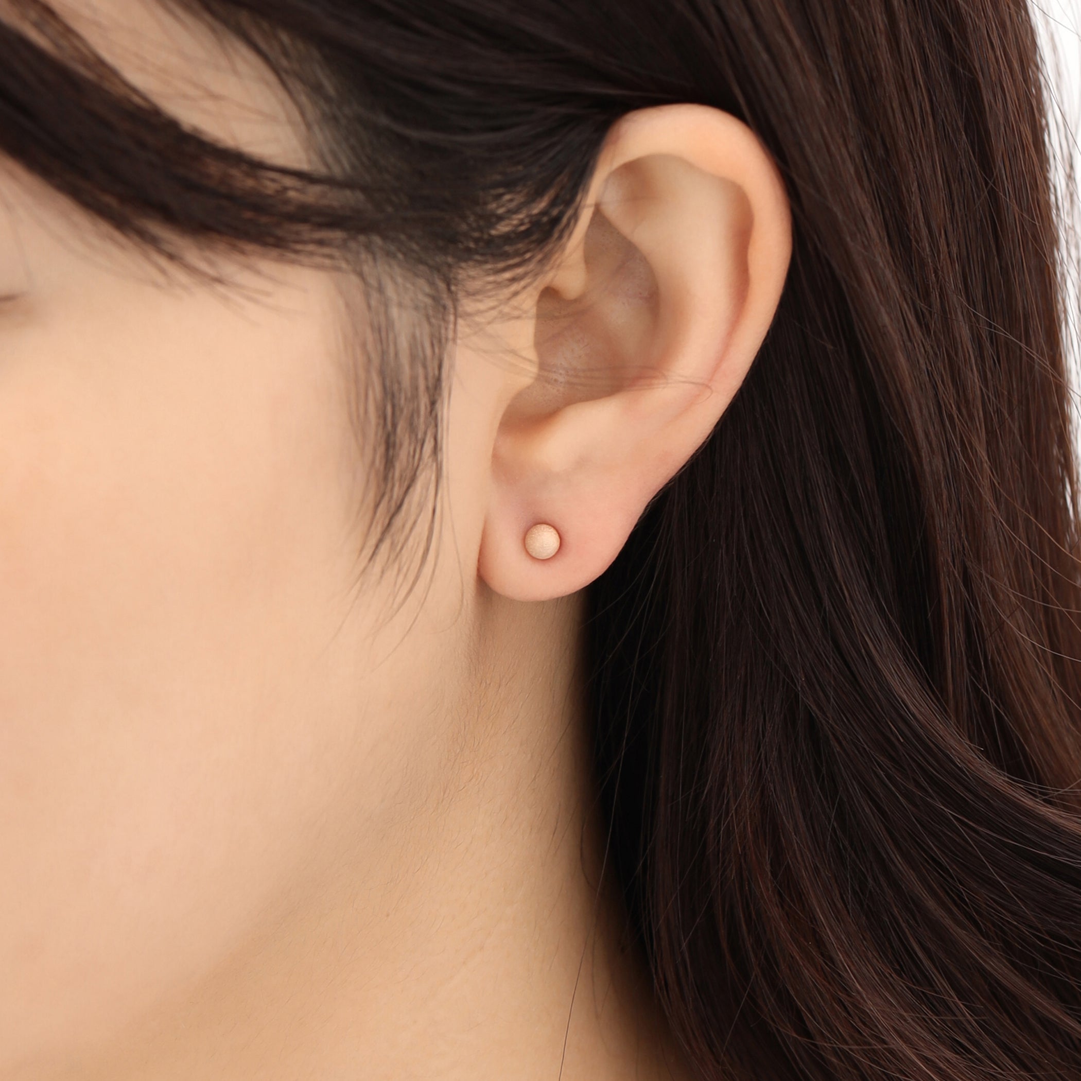 【LLOYD】[ムーラン] 花びら マグノリア 14K Goldピアス LLOYD】[ムーラン] 花びら マグノリア10K Goldピアス (LLOYD