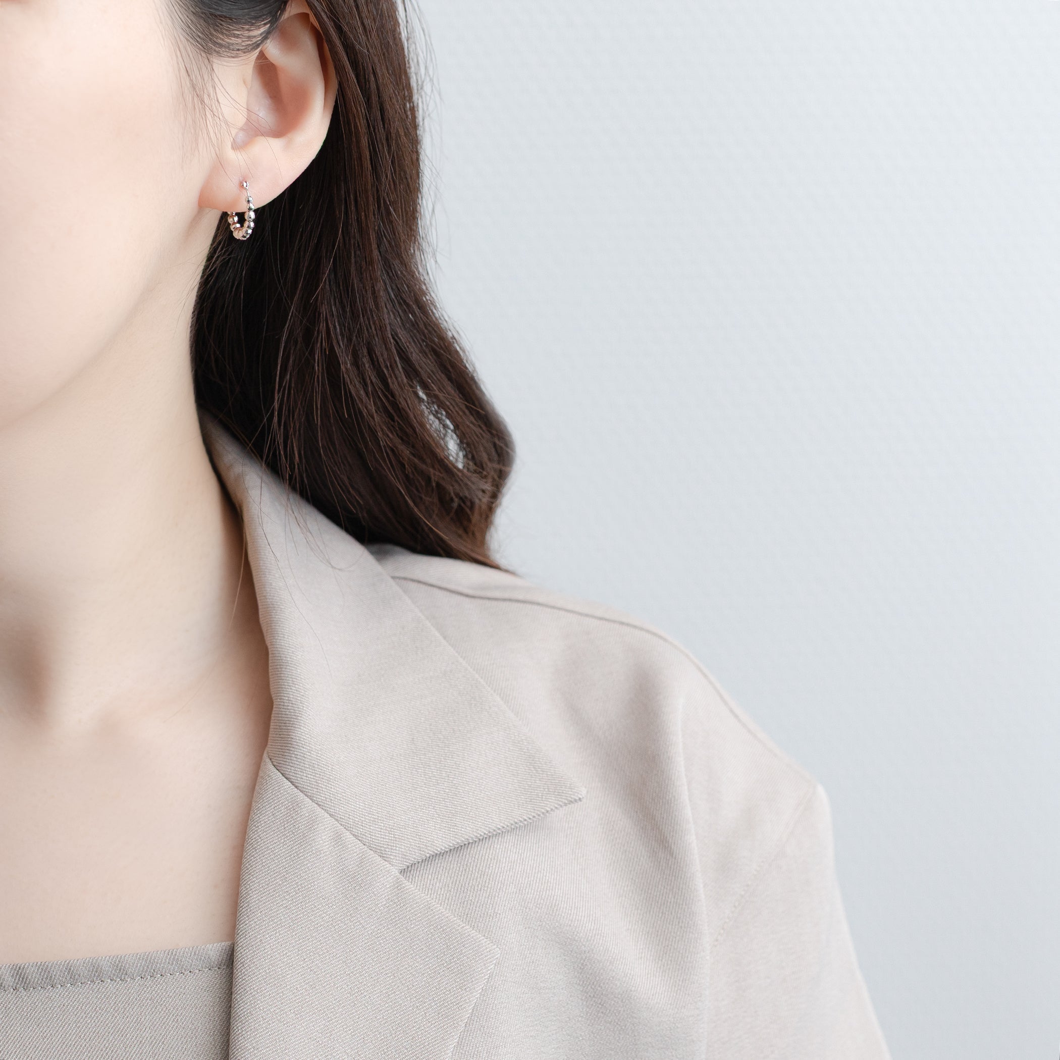 プラチナ フープ ピアス – Milluflora | ミルフローラ – エステール