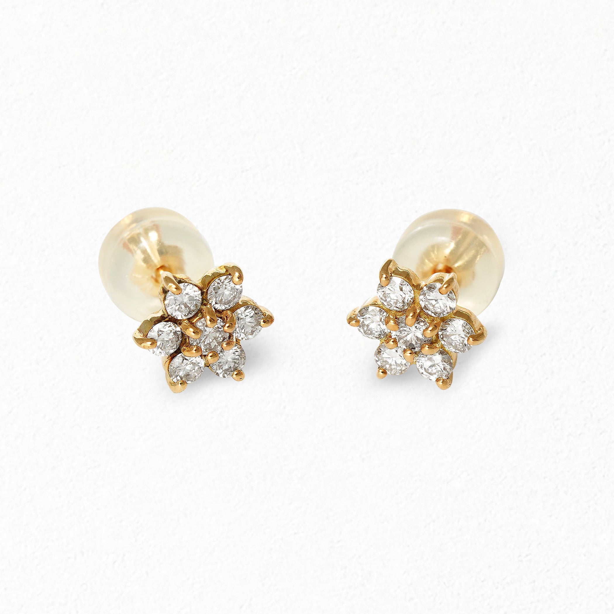 【期間限定セール】K18 イエローゴールド ダイヤモンド ピアス（0.3ct）