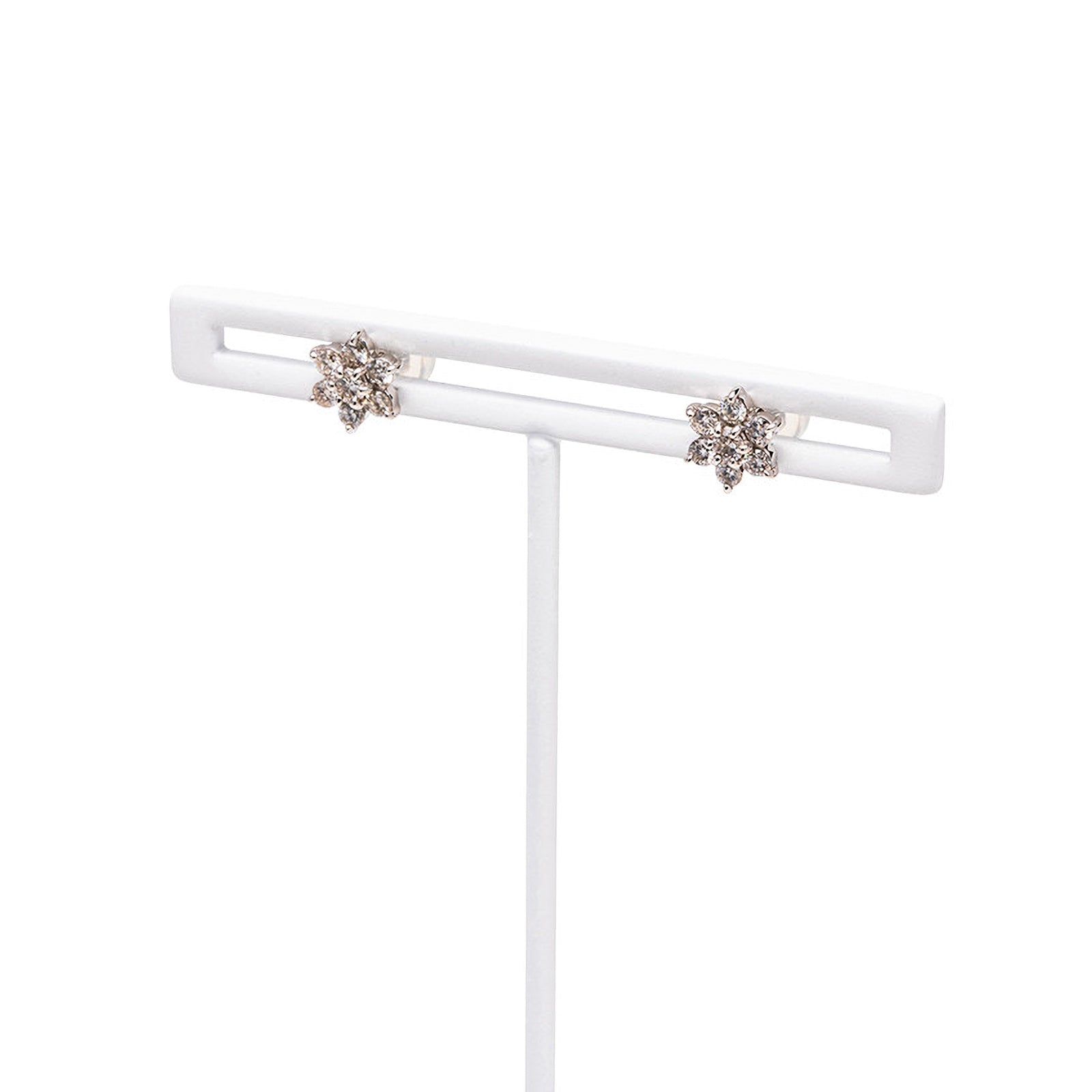 【期間限定セール】プラチナ ダイヤモンド ピアス（0.3ct）