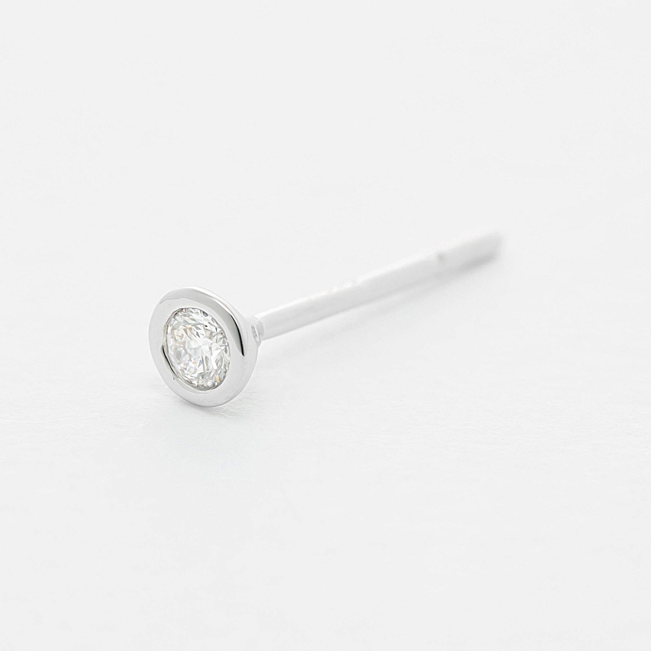 【WEB限定】K18 ホワイトゴールド ダイヤモンド ピアス