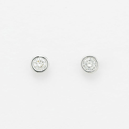 【WEB限定】K18 ホワイトゴールド ダイヤモンド ピアス