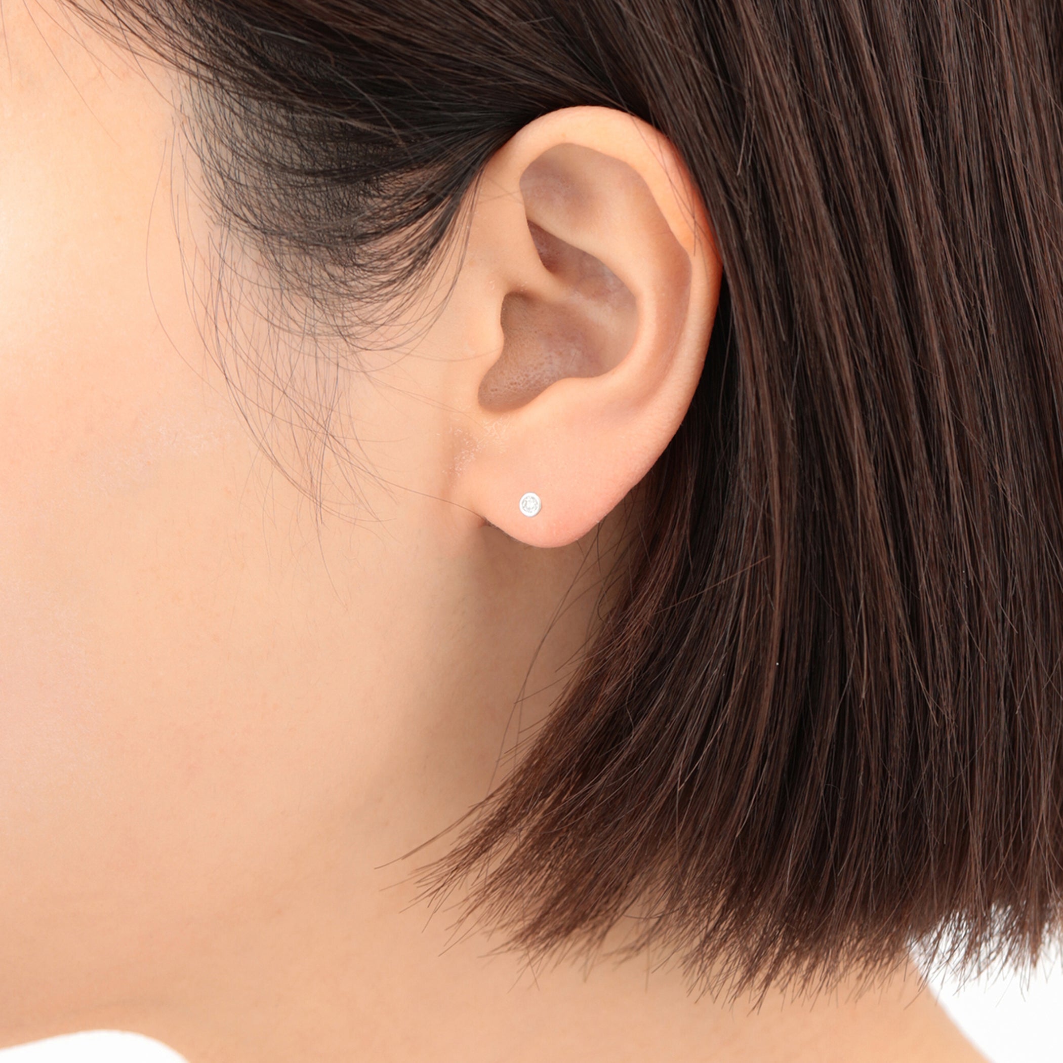 【WEB限定】K18 ホワイトゴールド ダイヤモンド ピアス