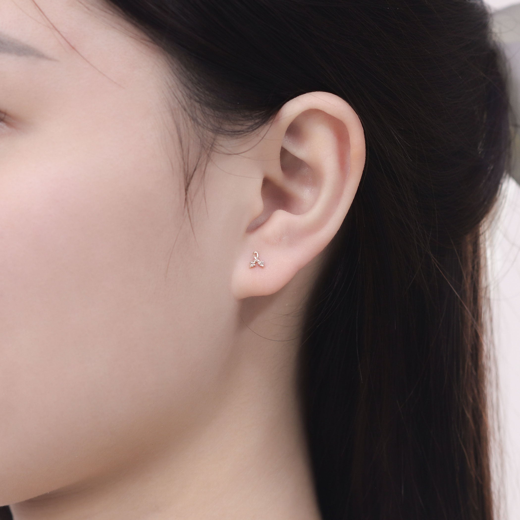 【期間限定セール】K10 イエローゴールド ダイヤモンド ピアス