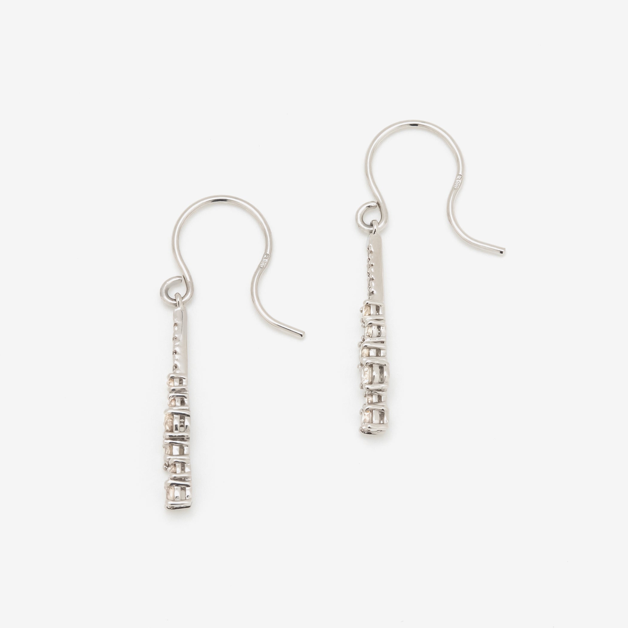 プラチナ ダイヤモンド フック ピアス – Milluflora | ミル