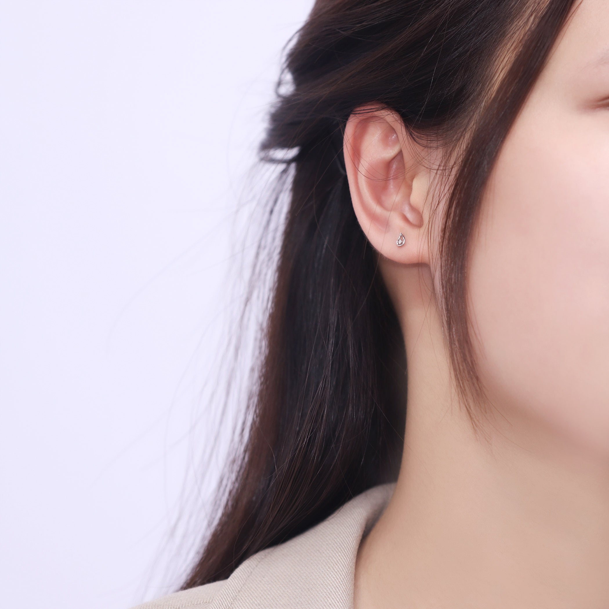 WEB限定】K10 ホワイトゴールド ダイヤモンド しずく ピアス