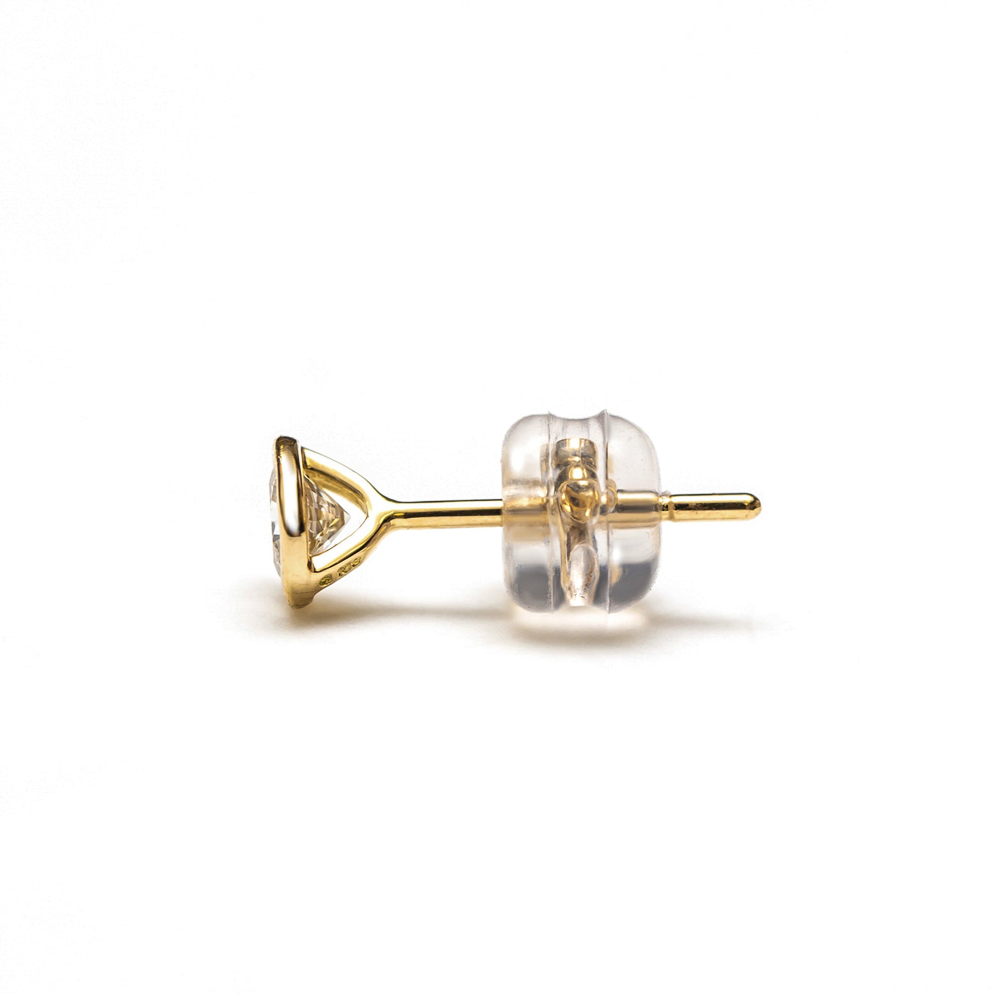 【期間限定セール】WEB限定 K18 イエローゴールド ダイヤモンド ピアス（0.26ct）