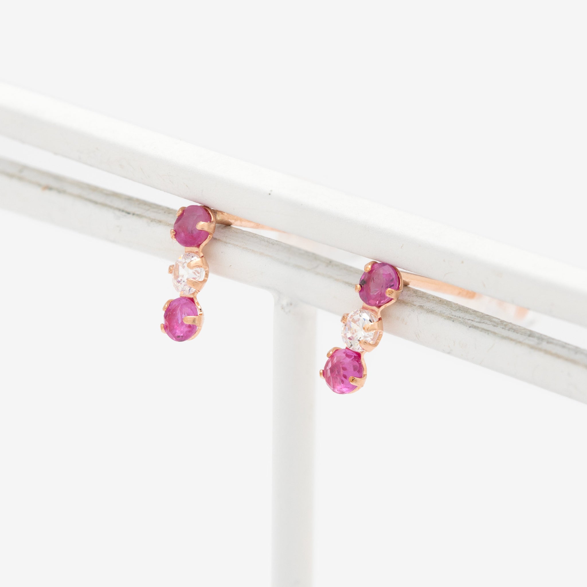7月誕生石 K10 ピンクゴールド ルビー ピアス – Milluflora