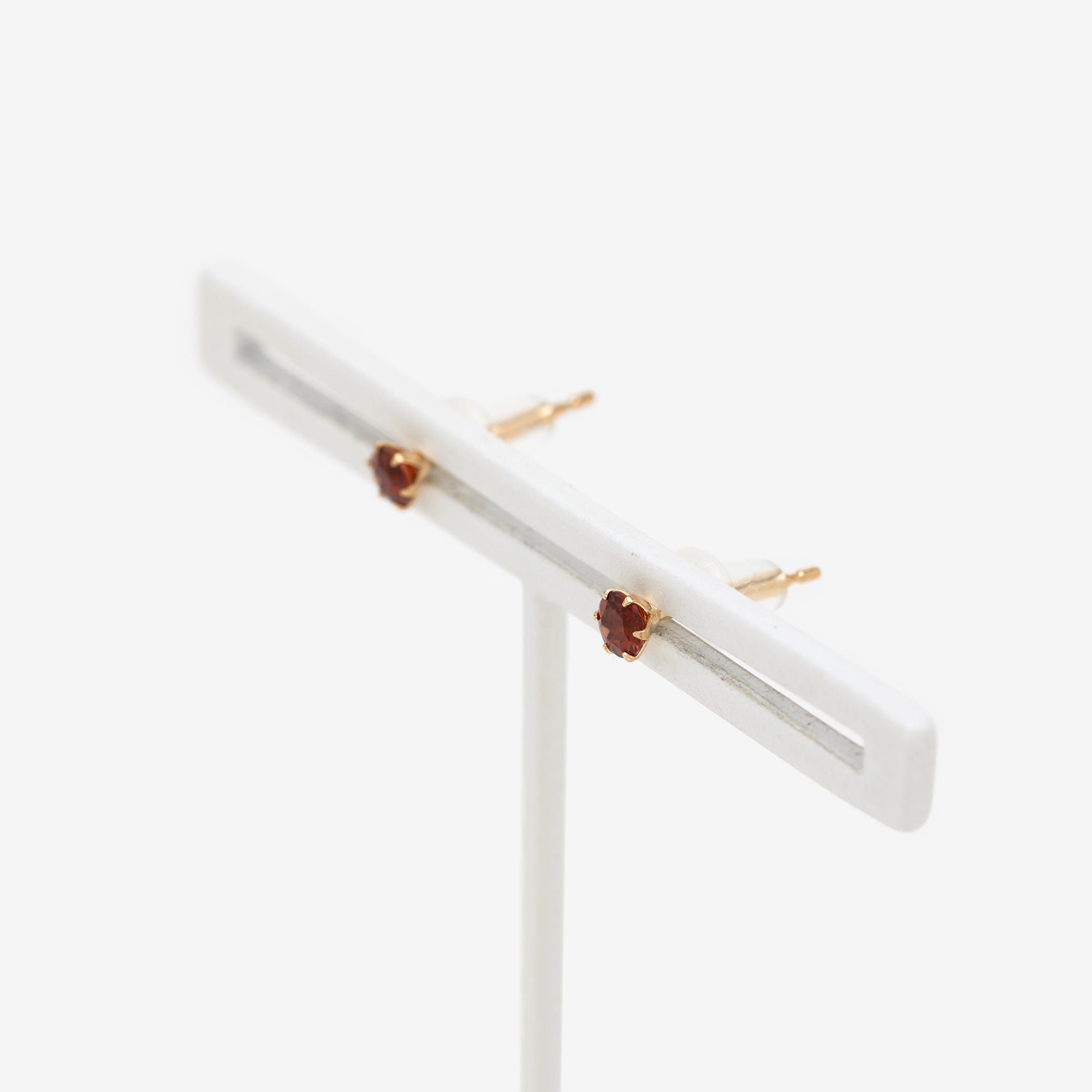 1月誕生石 K10 イエローゴールド ガーネット ピアス