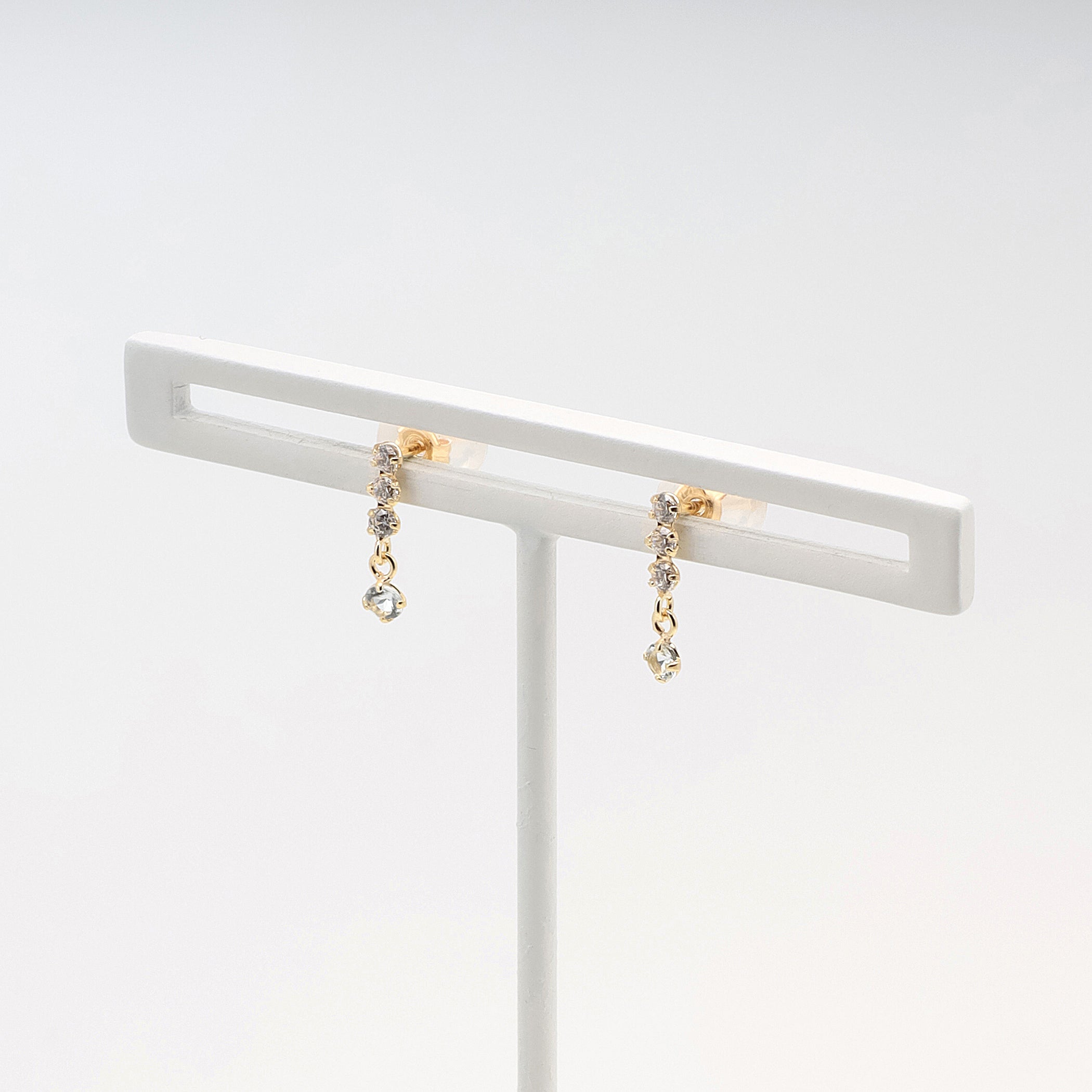 WEB限定】3月誕生石 K10 イエローゴールド アクアマリン ピアス