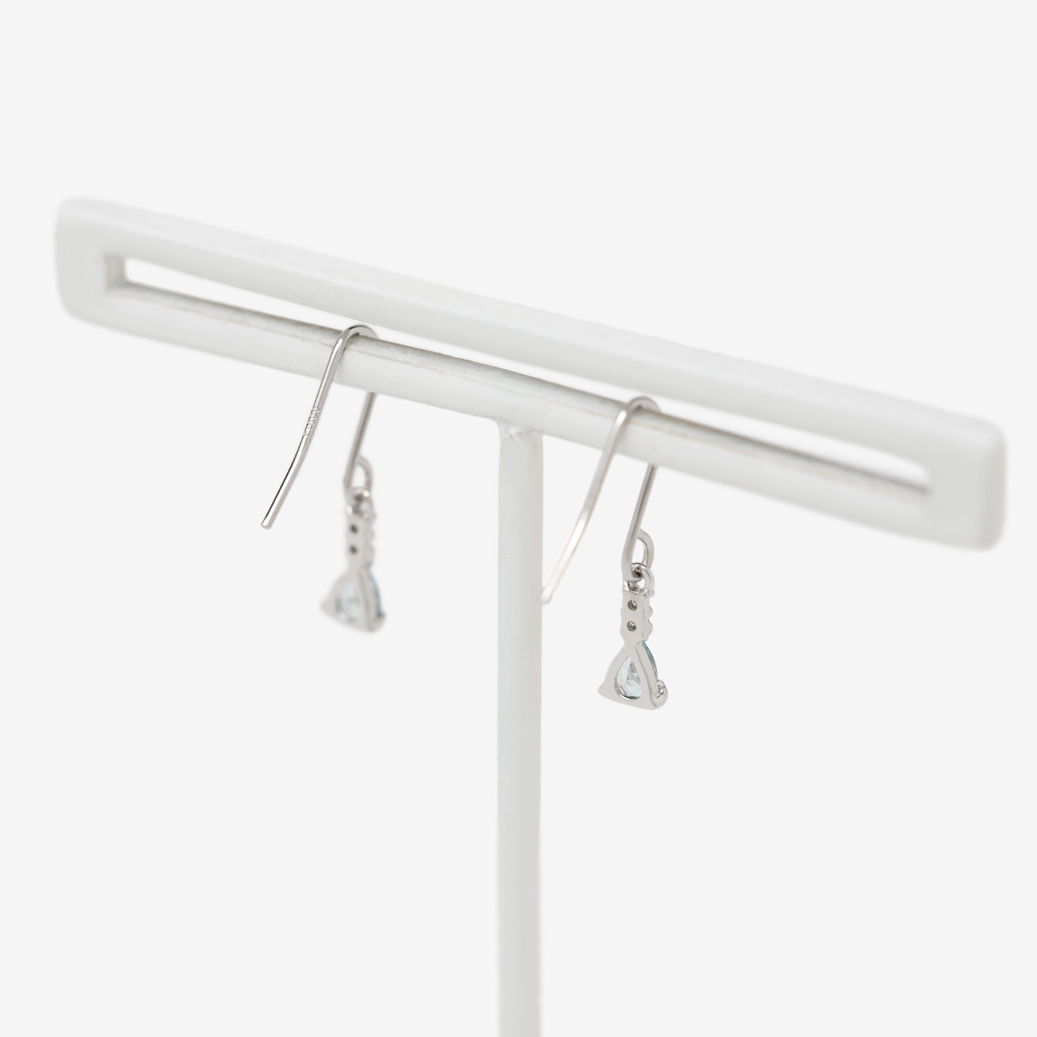 3月誕生石 プラチナ アクアマリン ピアス