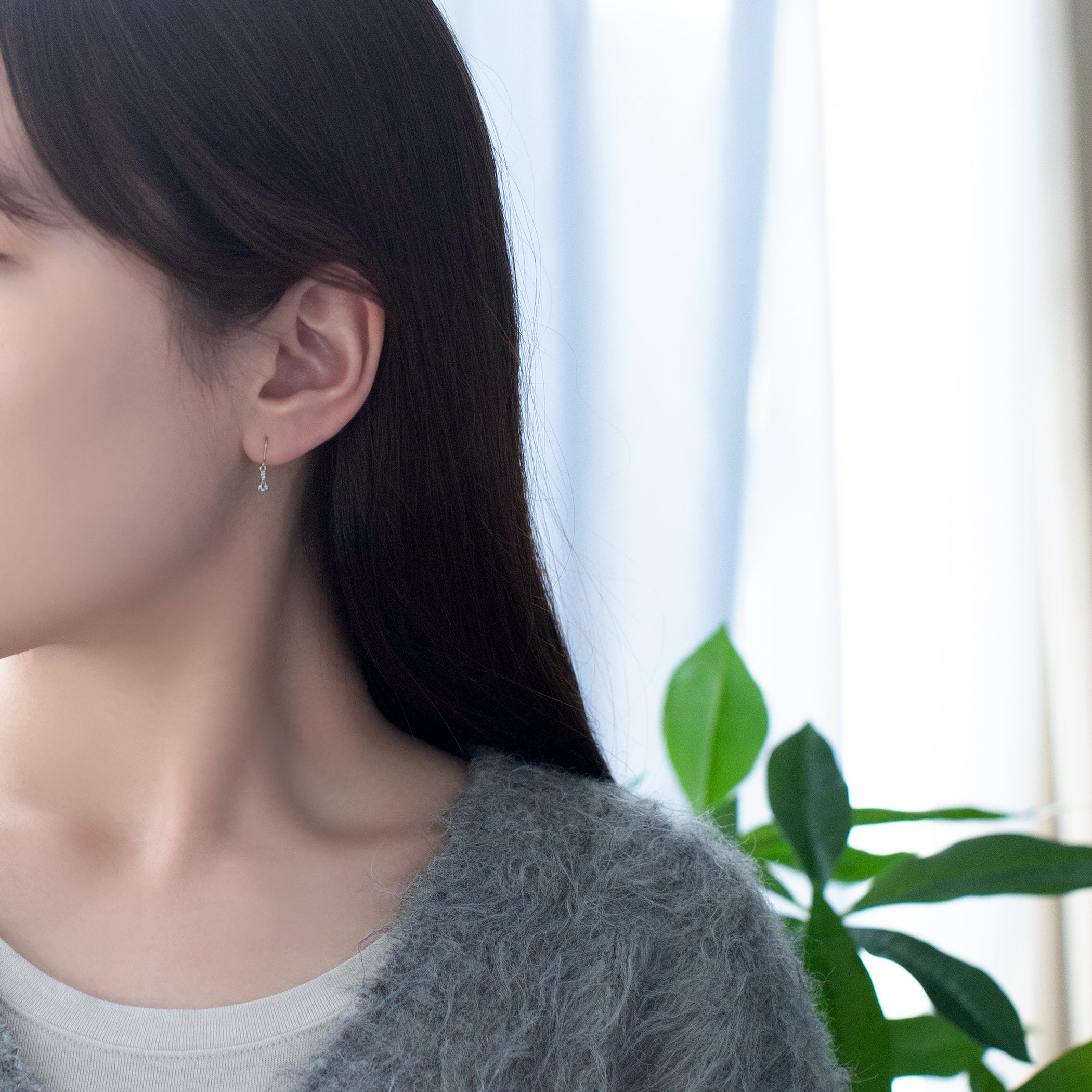 3月誕生石 プラチナ アクアマリン ピアス