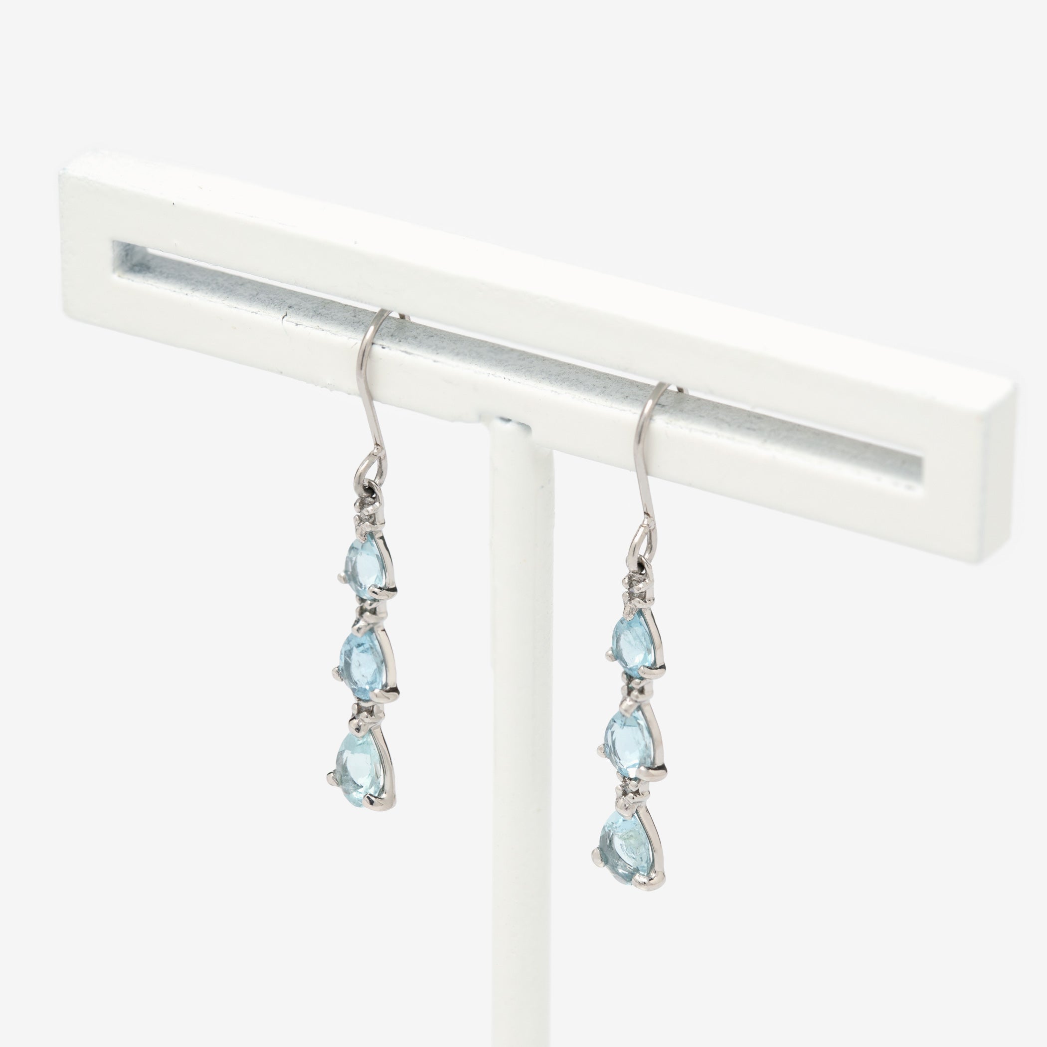 3月誕生石 プラチナ アクアマリン ピアス