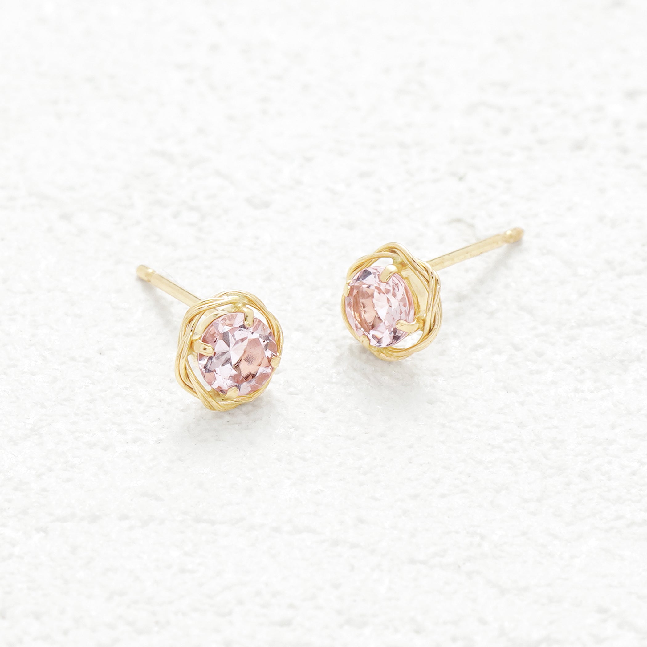 4月誕生石 K10 イエローゴールド モルガナイト ピアス – Milluflora