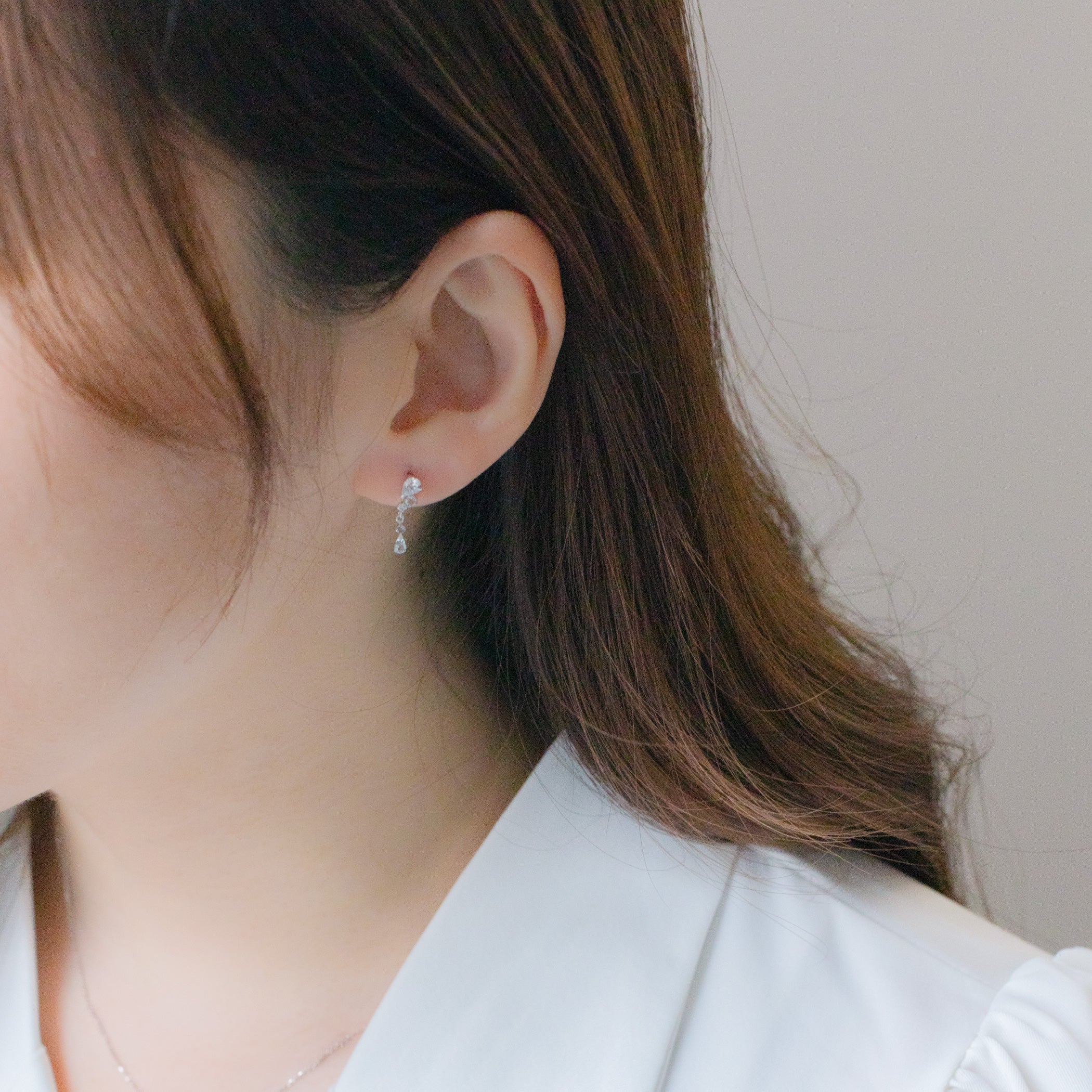11月誕生石 K10 ホワイトゴールド ブルートパーズ ピアス