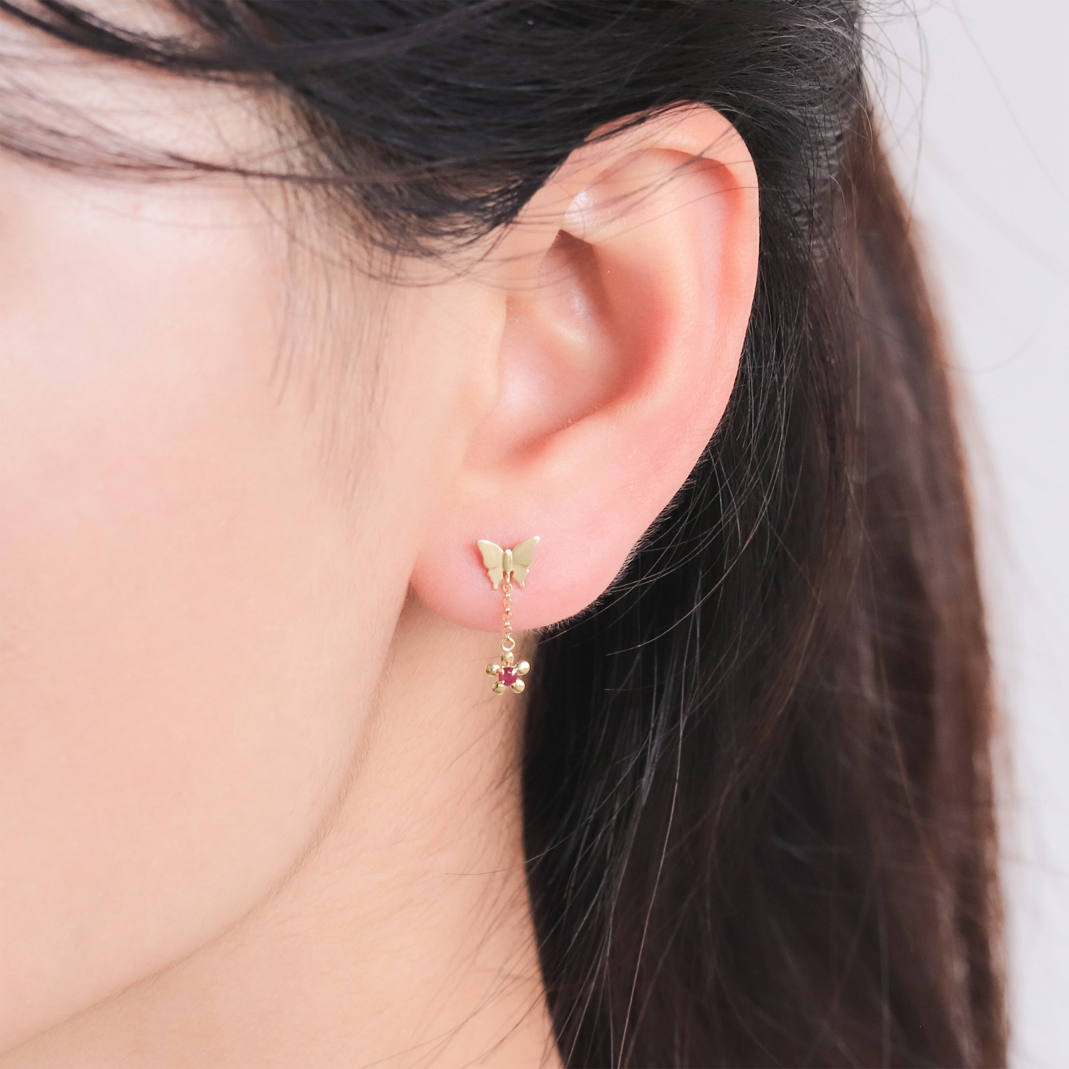 ビリービーブラウン K10 イエローゴールド ルビー バタフライ ピアス – Milluflora