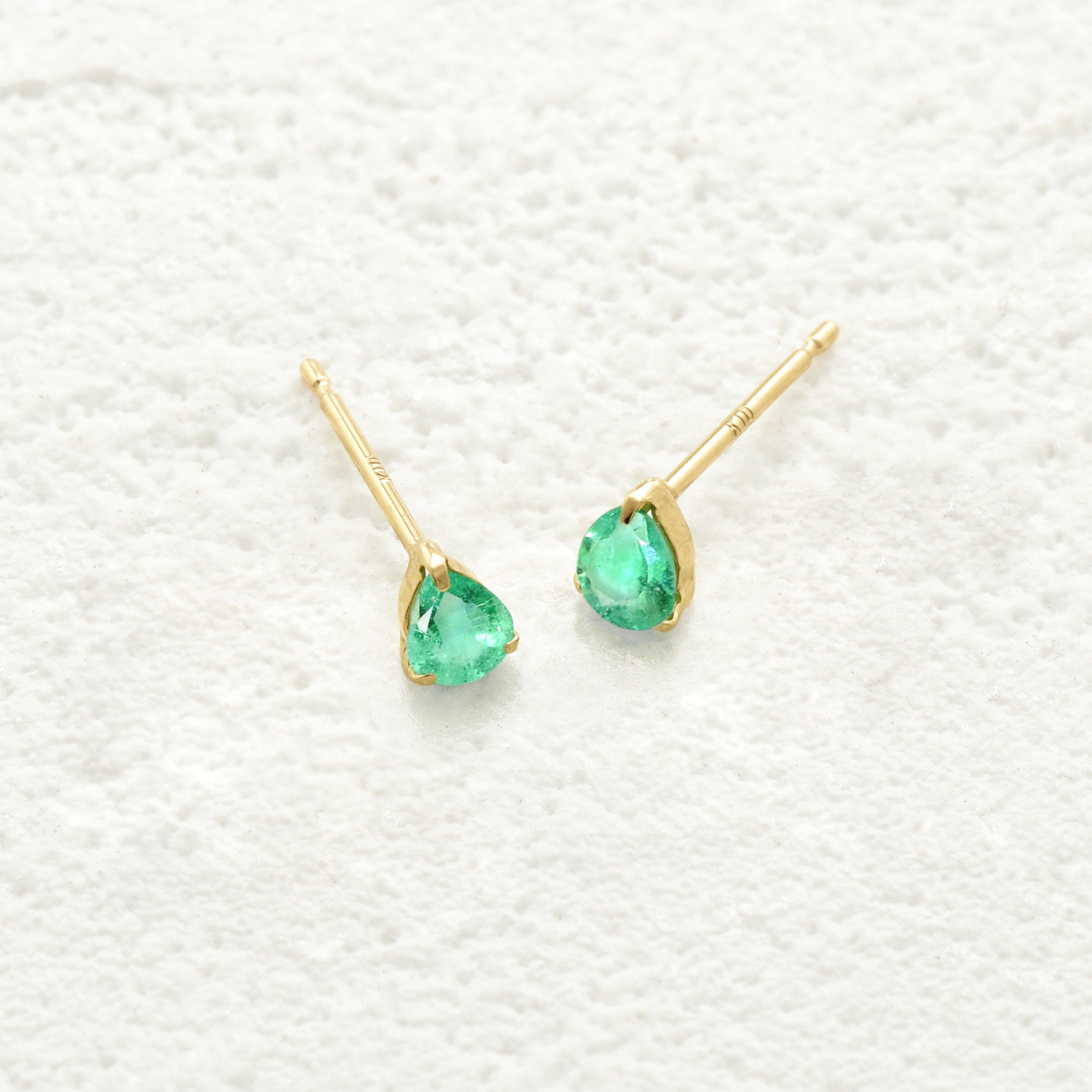 【WEB限定】5月誕生石 K10 イエローゴールド エメラルド しずく ピアス