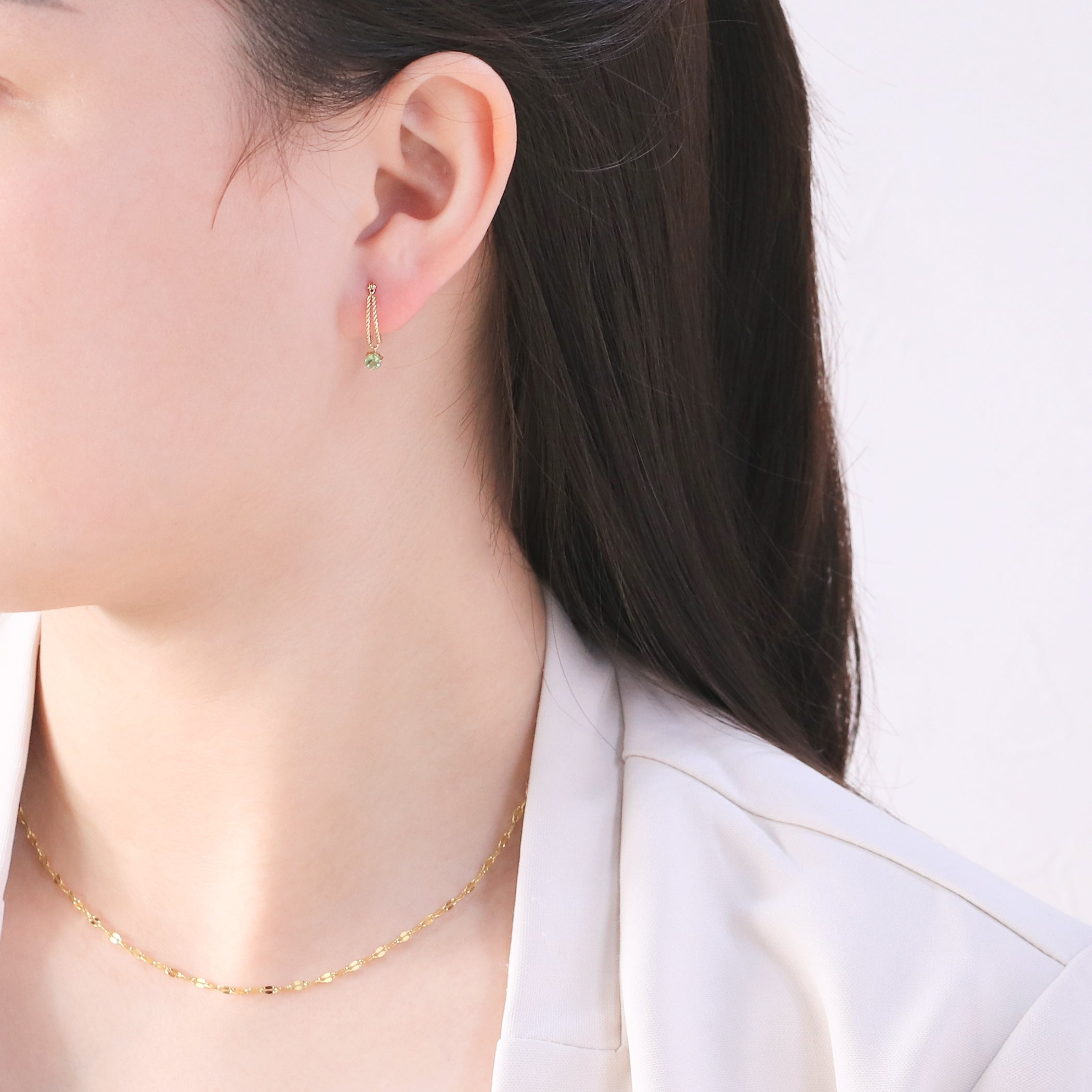 8月誕生石 K10 イエローゴールド ペリドット ピアス
