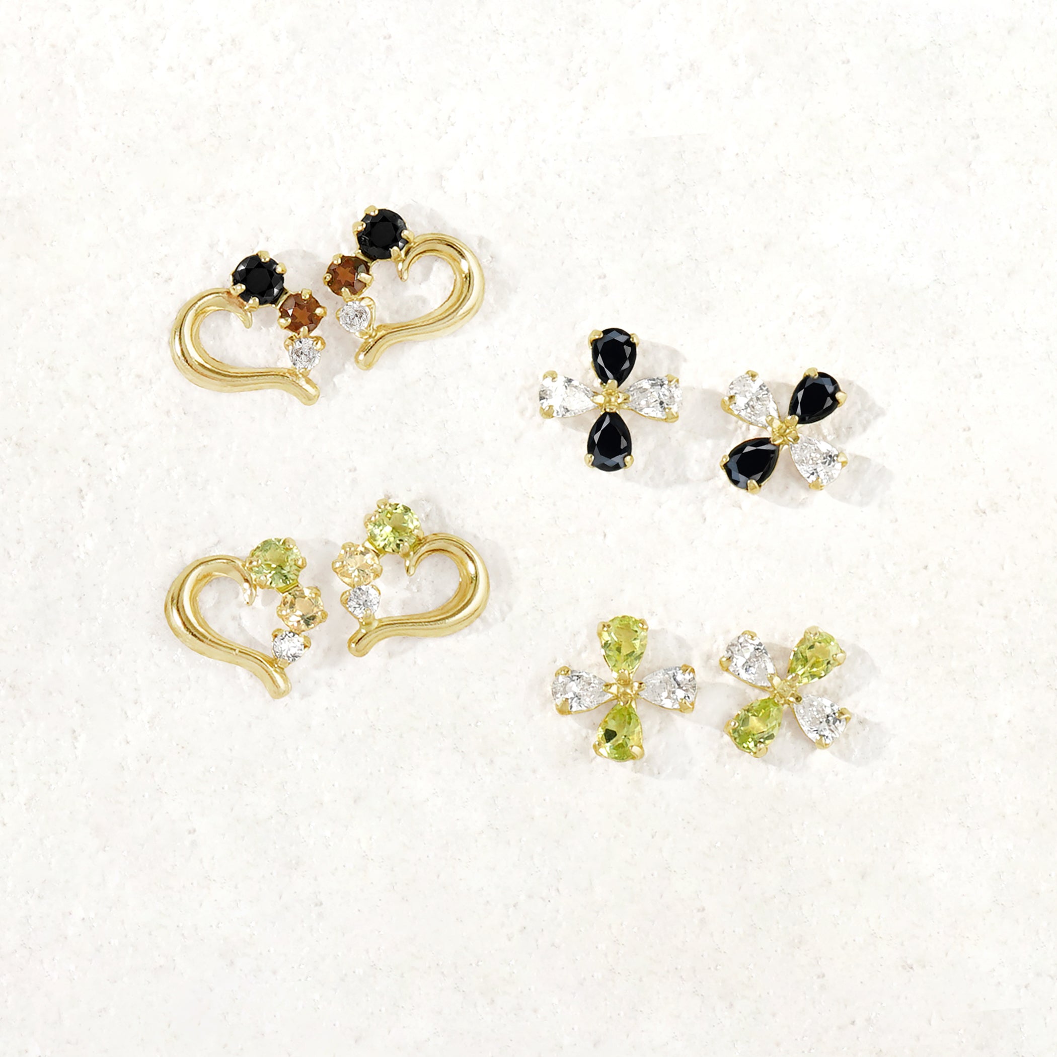 【WEB限定】K10 イエローゴールド オニキス ハート ピアス