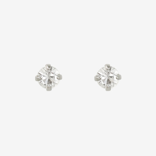 キュービックジルコニア ピアス（ポスト チタン）