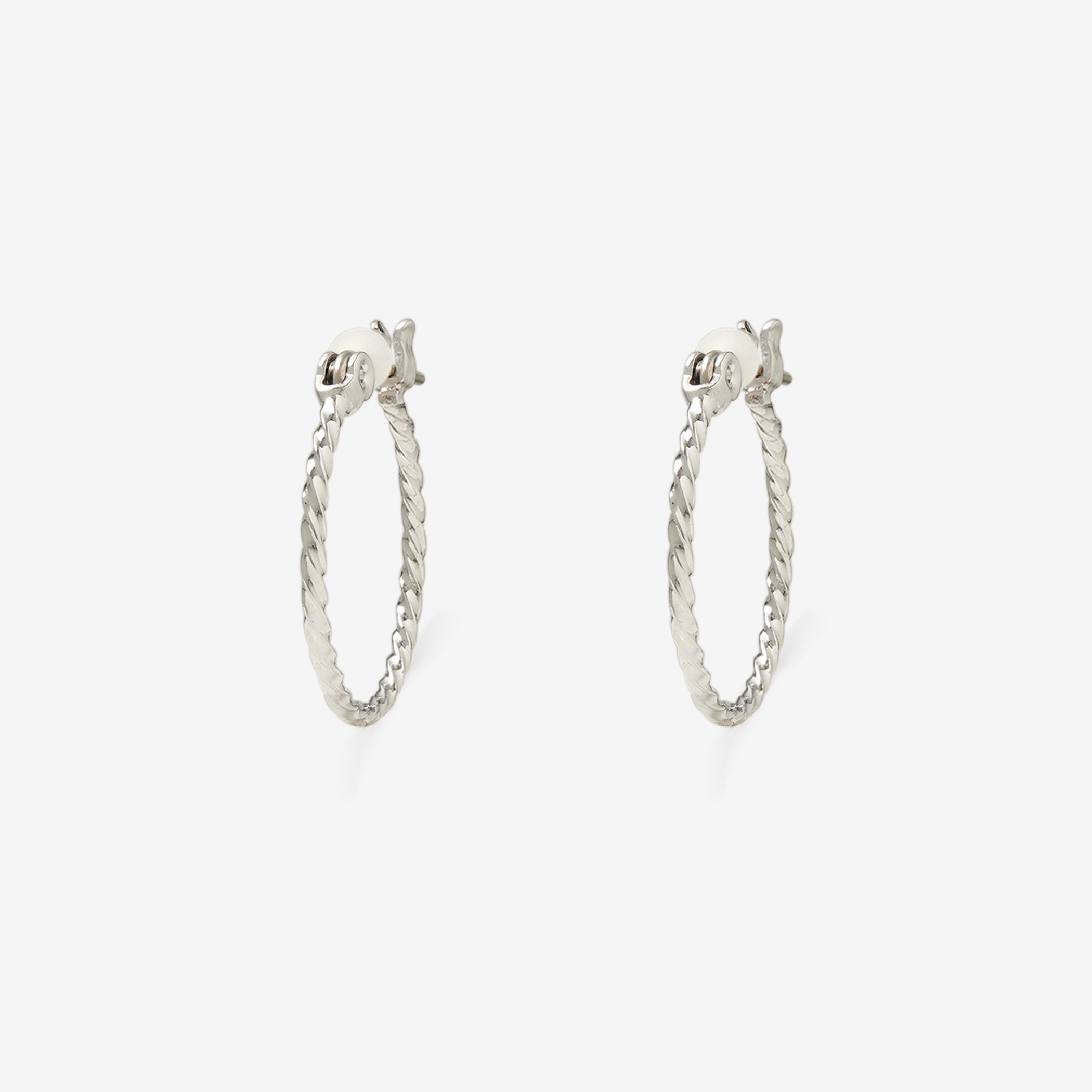 フープ ピアス（ポスト チタン）（15mm）
