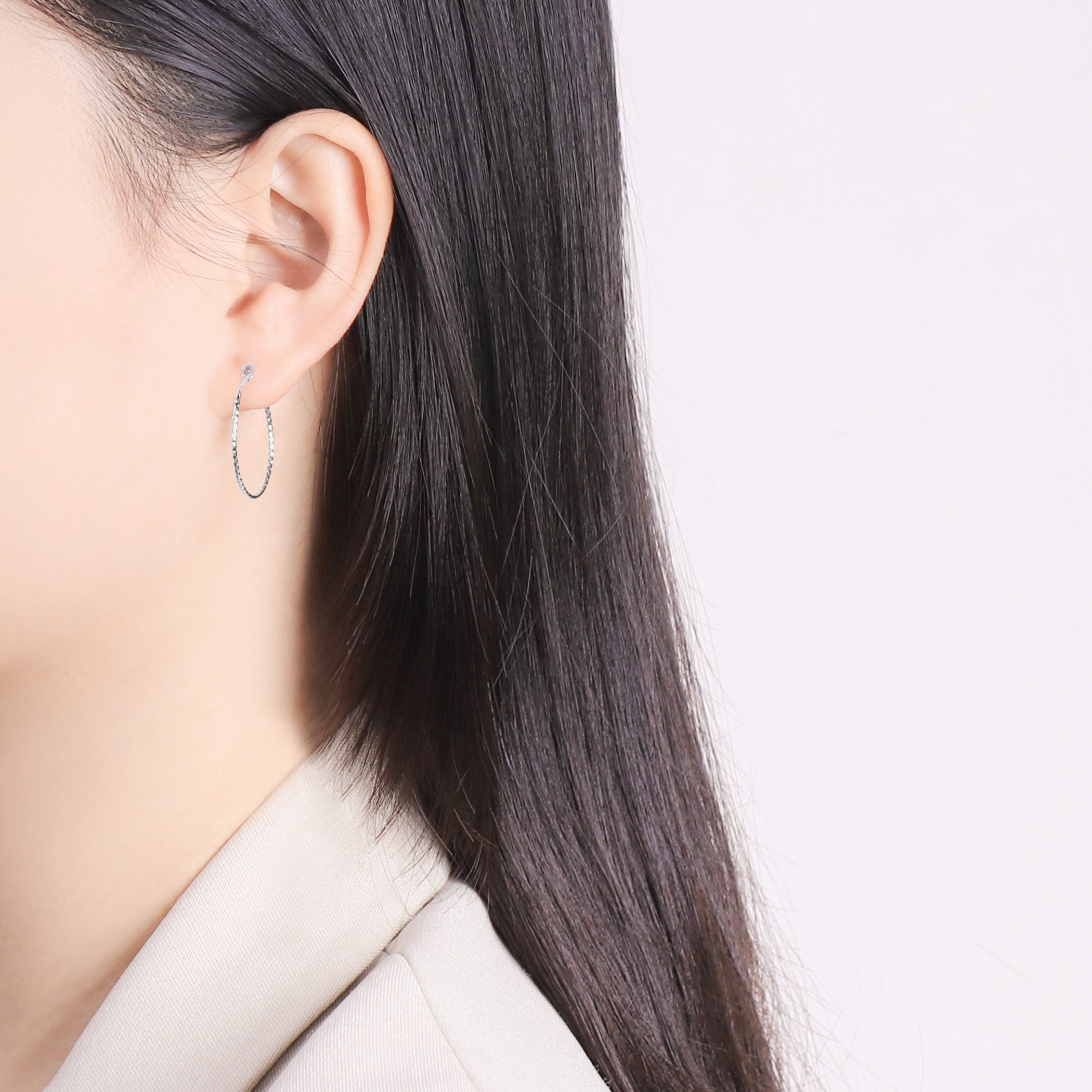 フープ ピアス（ポスト チタン）（25mm）