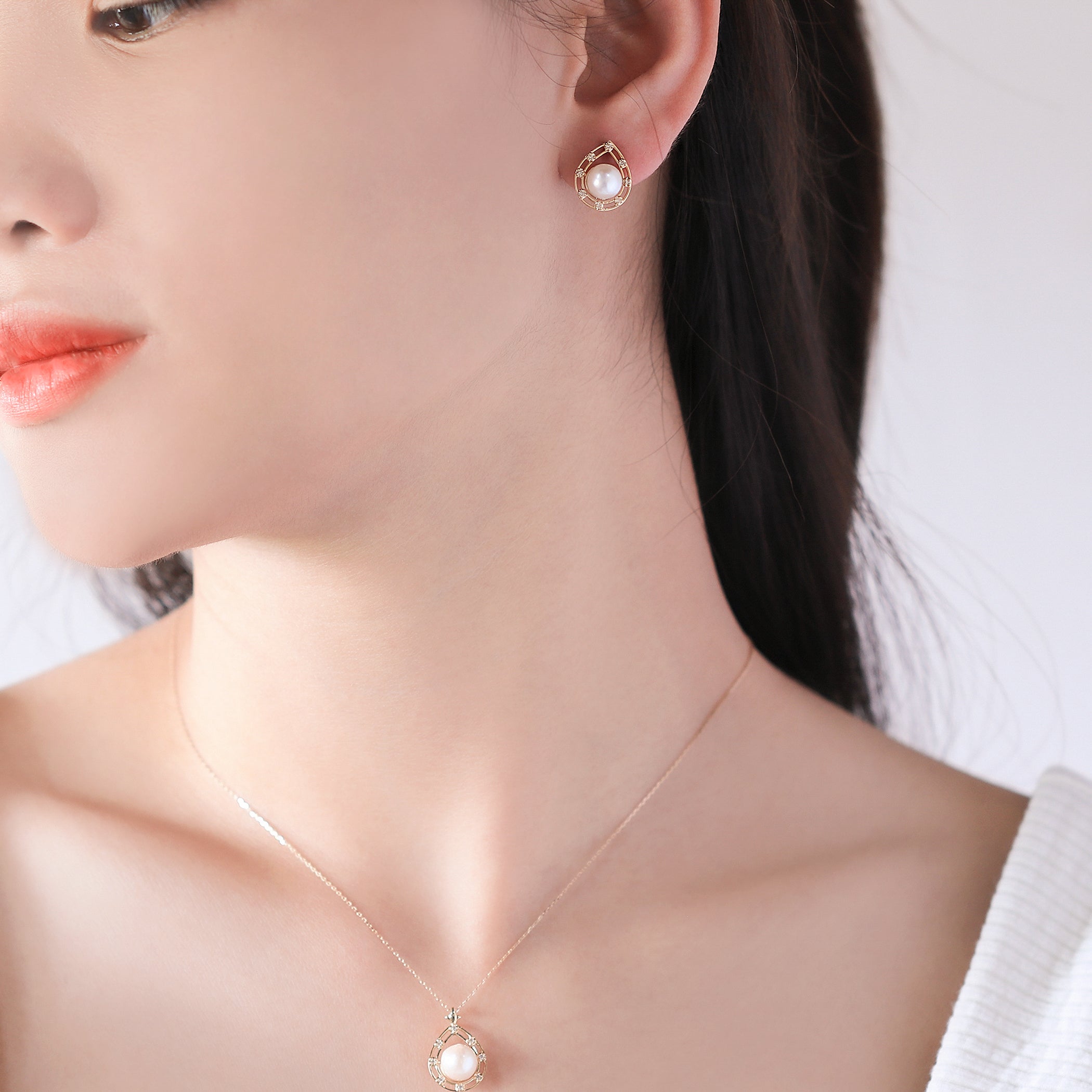 【期間限定セール】6月誕生石 K10 イエローゴールド あこや真珠 しずく ピアス