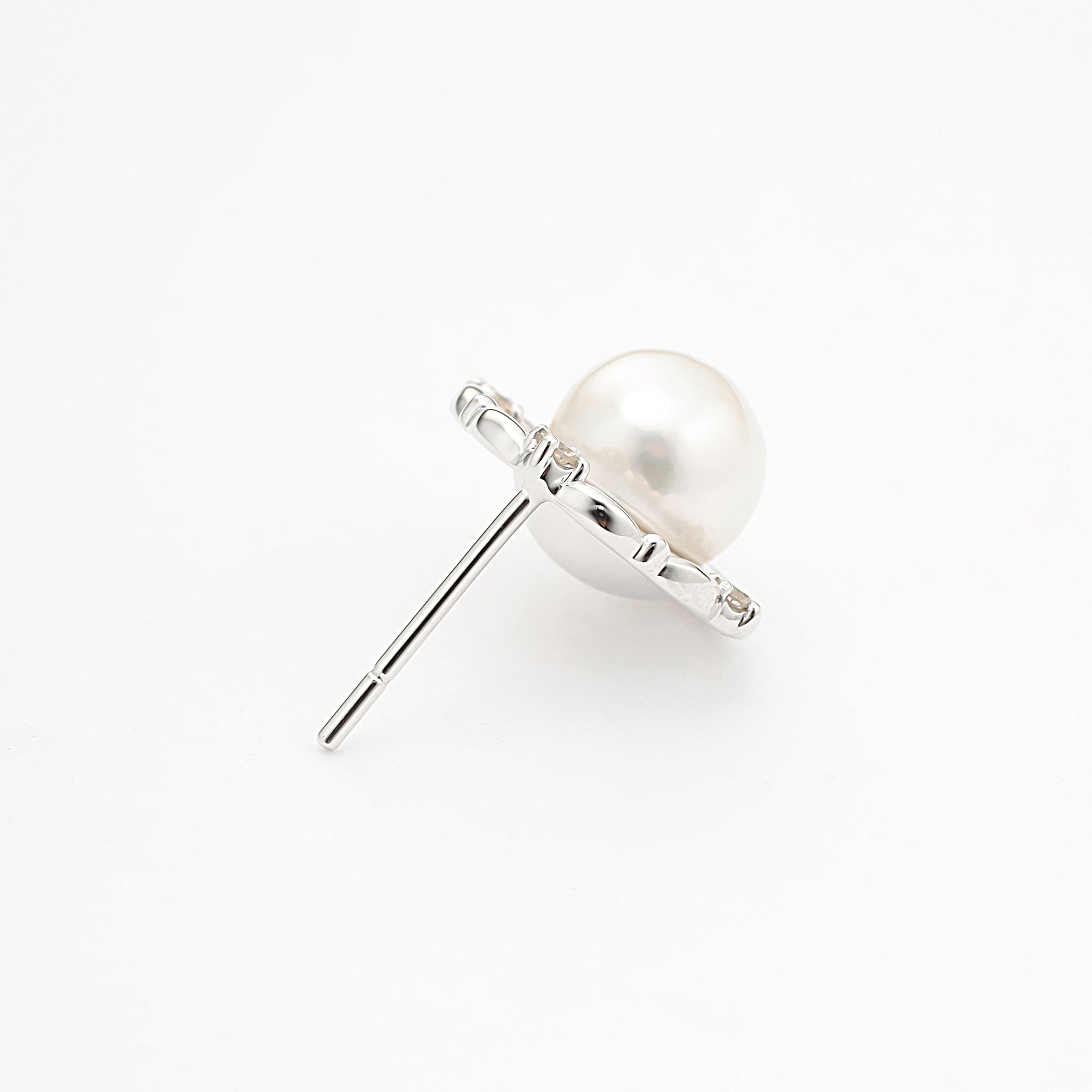 6月誕生石 K10 ホワイトゴールド あこや真珠 ピアス