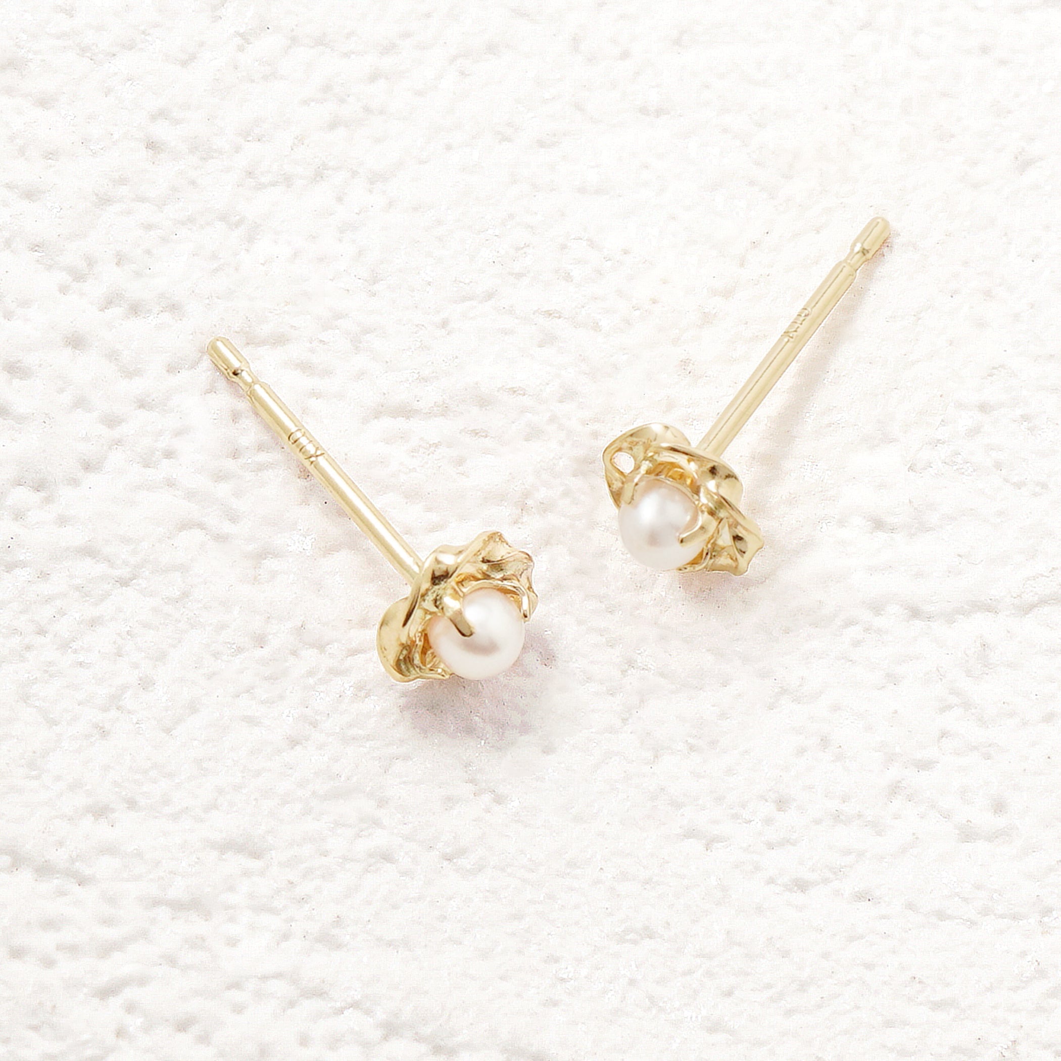 6月誕生石 K10 イエローゴールド 淡水パール ピアス