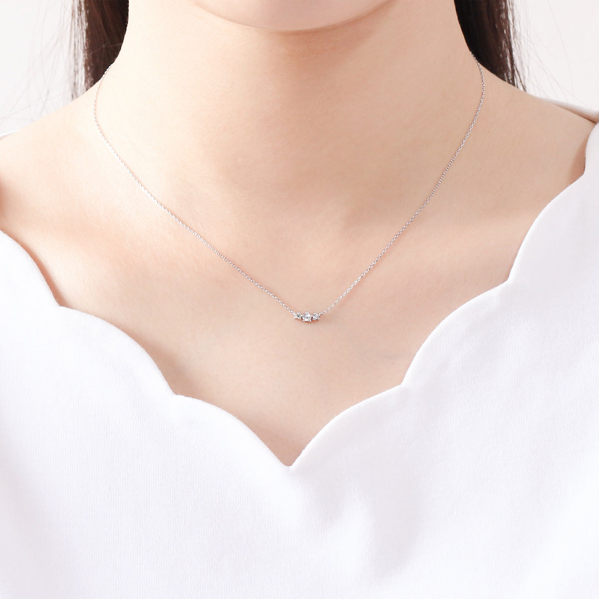 プラチナ ダイヤモンド ネックレス（0.1ct）