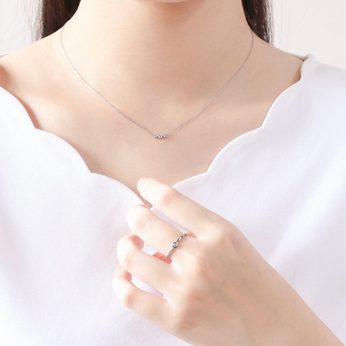 プラチナ ダイヤモンド ネックレス（0.1ct）